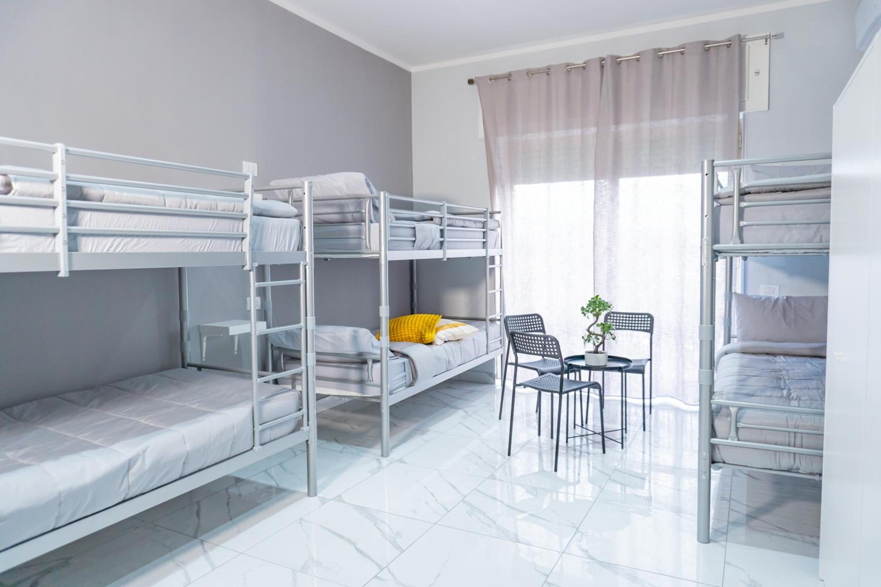 Bed in 6-Bed Mixed Dormitory Room