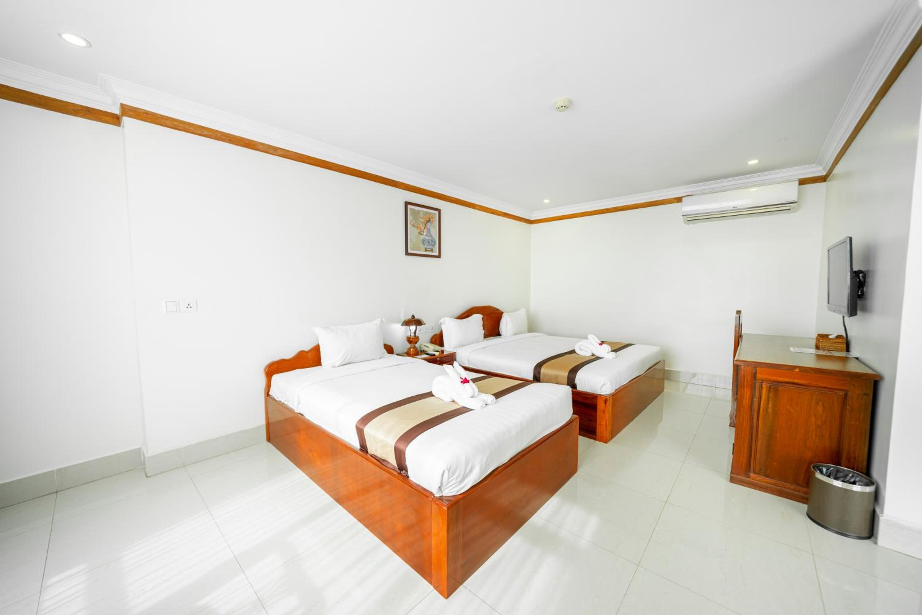 Deluxe Twin Room - Photo 1
