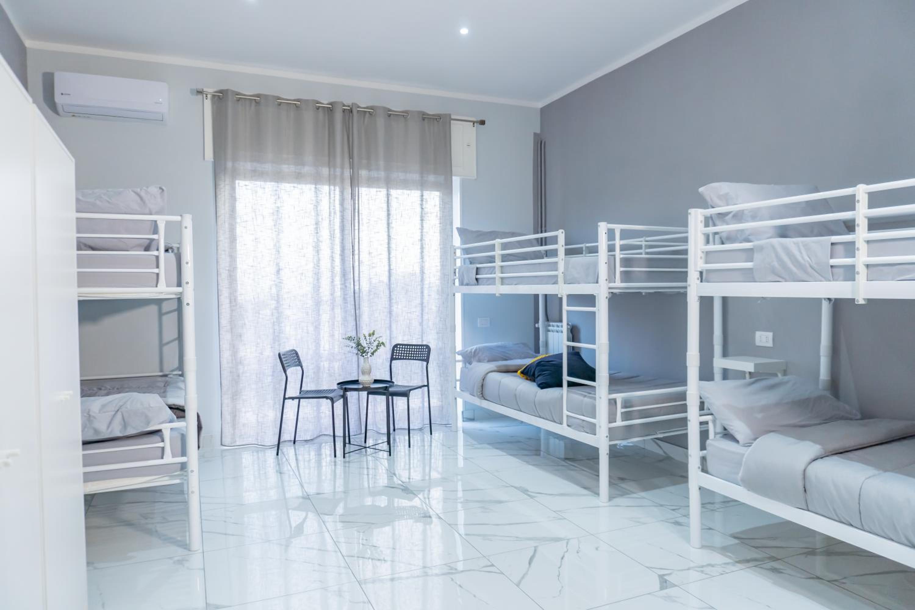 Bed in 6-Bed Mixed Dormitory Room