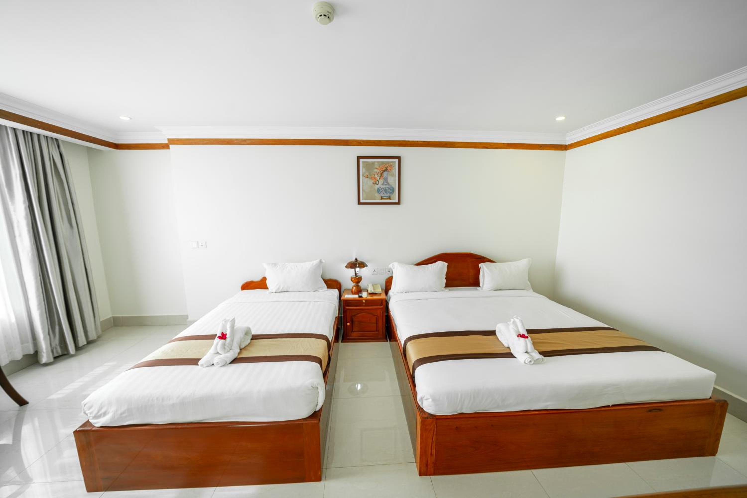 Deluxe Twin Room - Photo 2