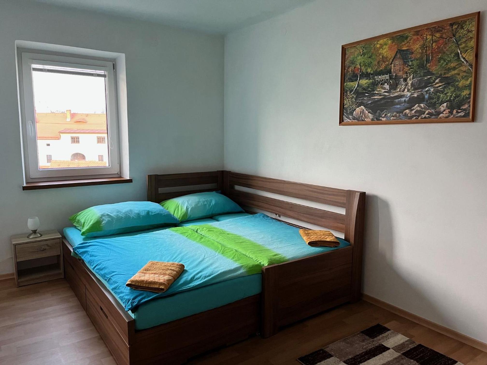 One-Bedroom Apartment photo 1