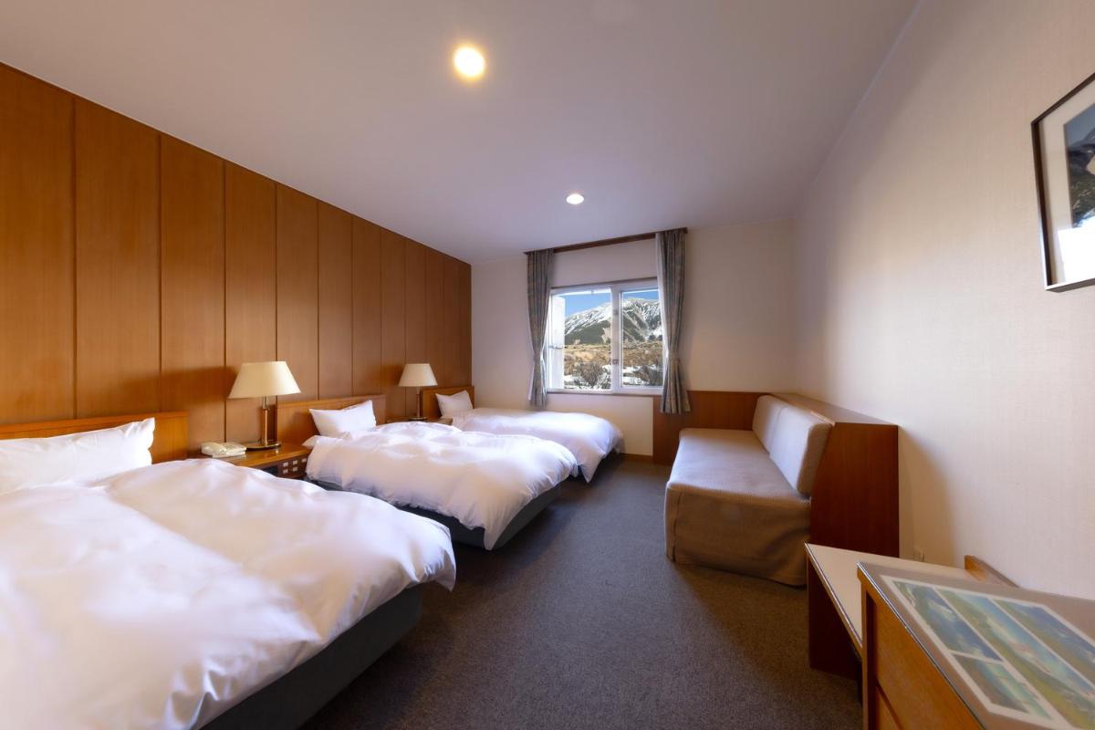 Quadruple Room with Shared Bathroom photo 3