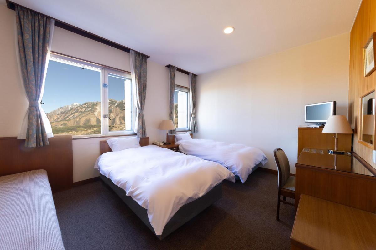 Twin Room with Bathroom photo 1
