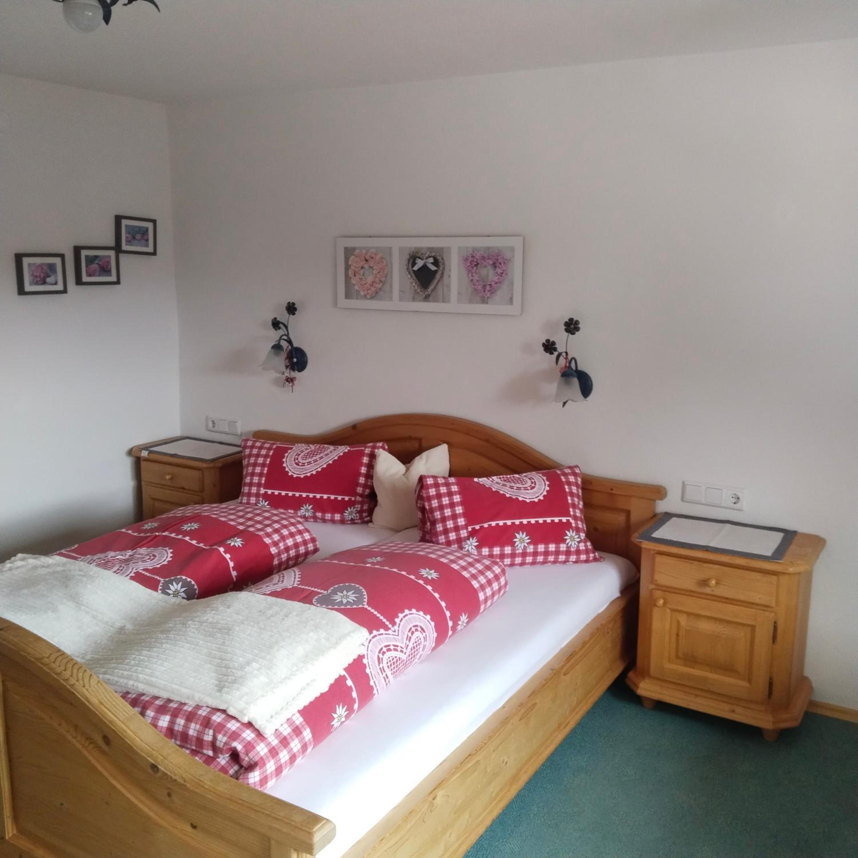 Two-Bedroom Apartment (2-4 Adults) photo 1