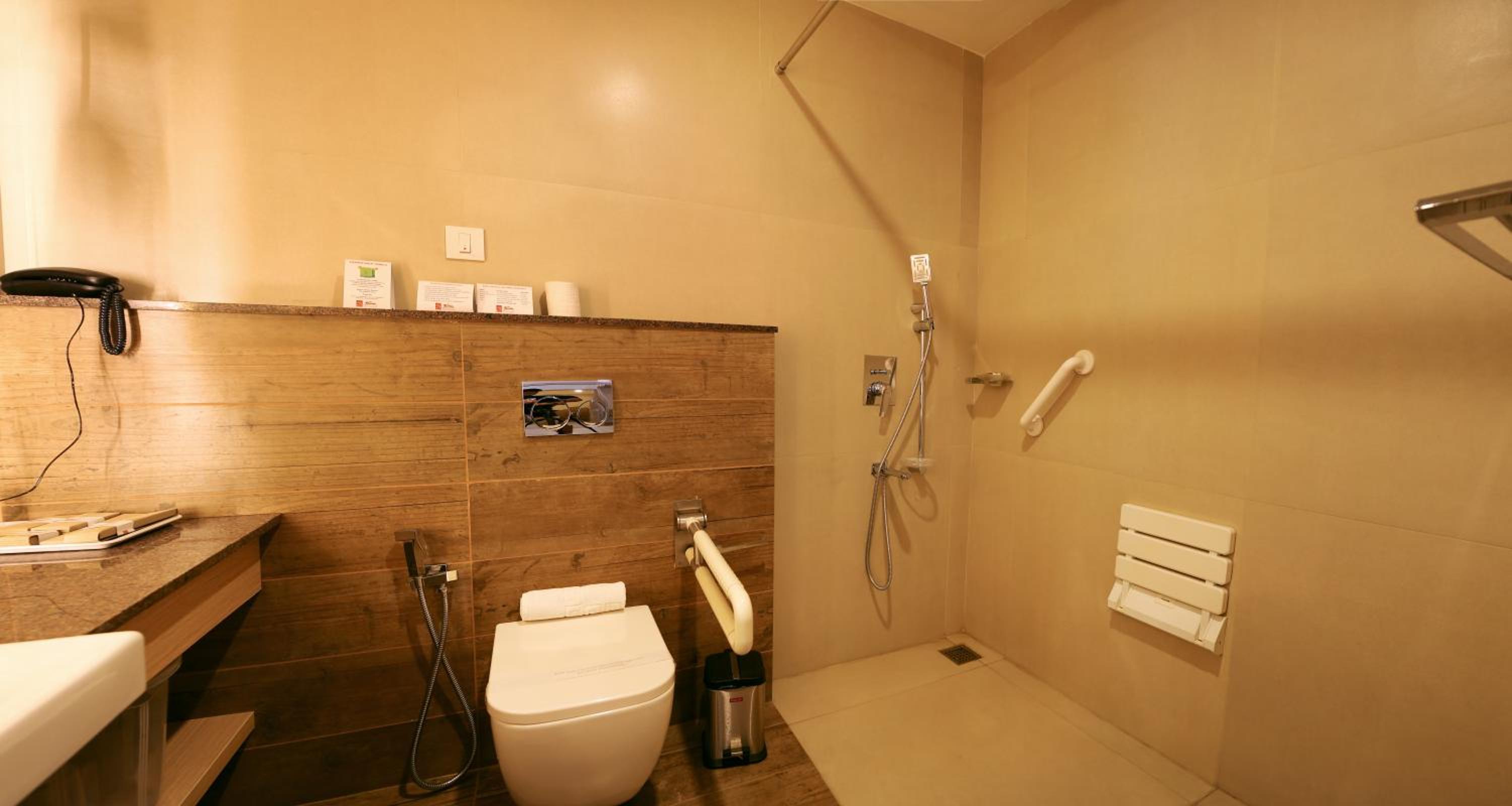 Deluxe Double Room - Photo 3