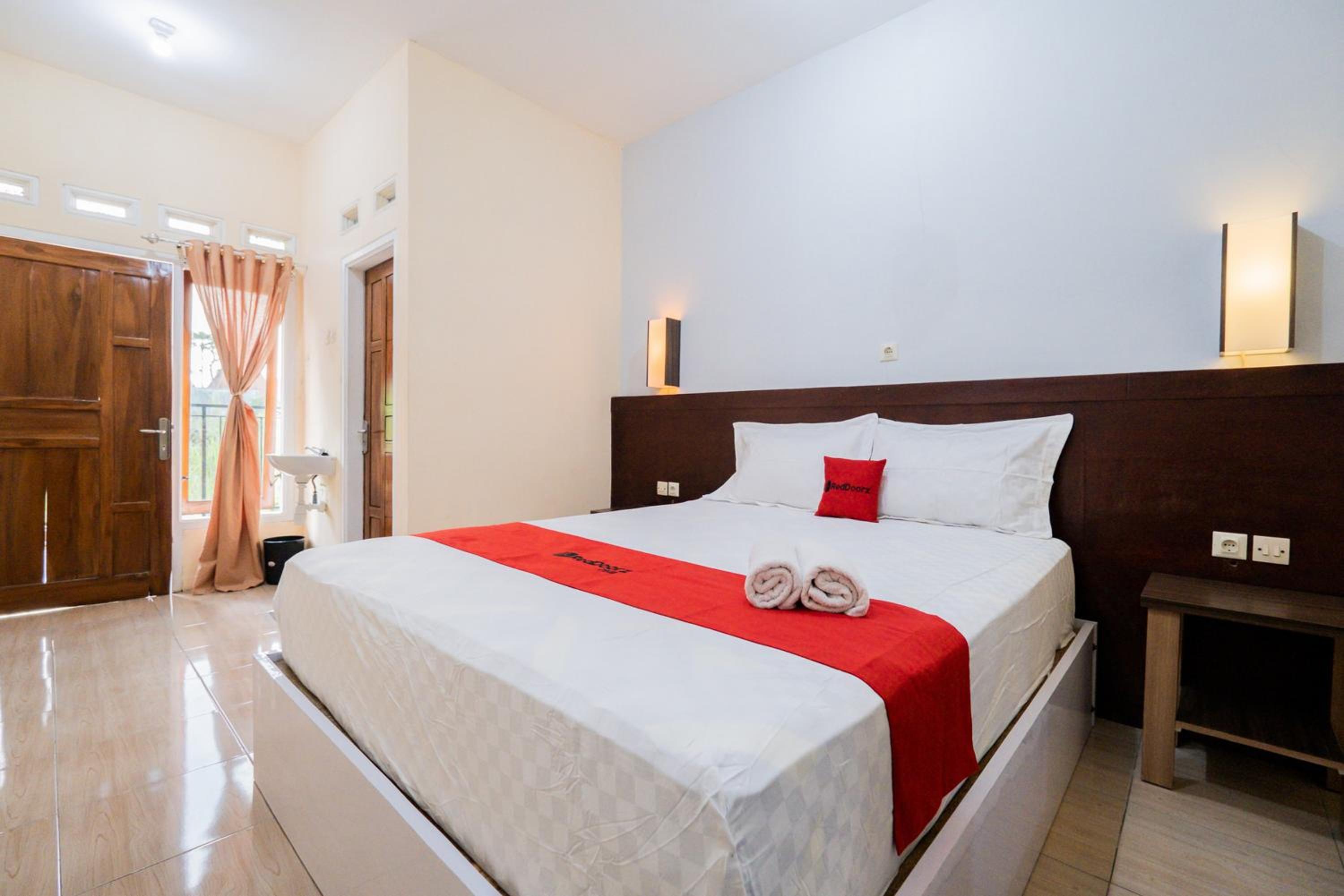 Standard Double Room - Photo 5