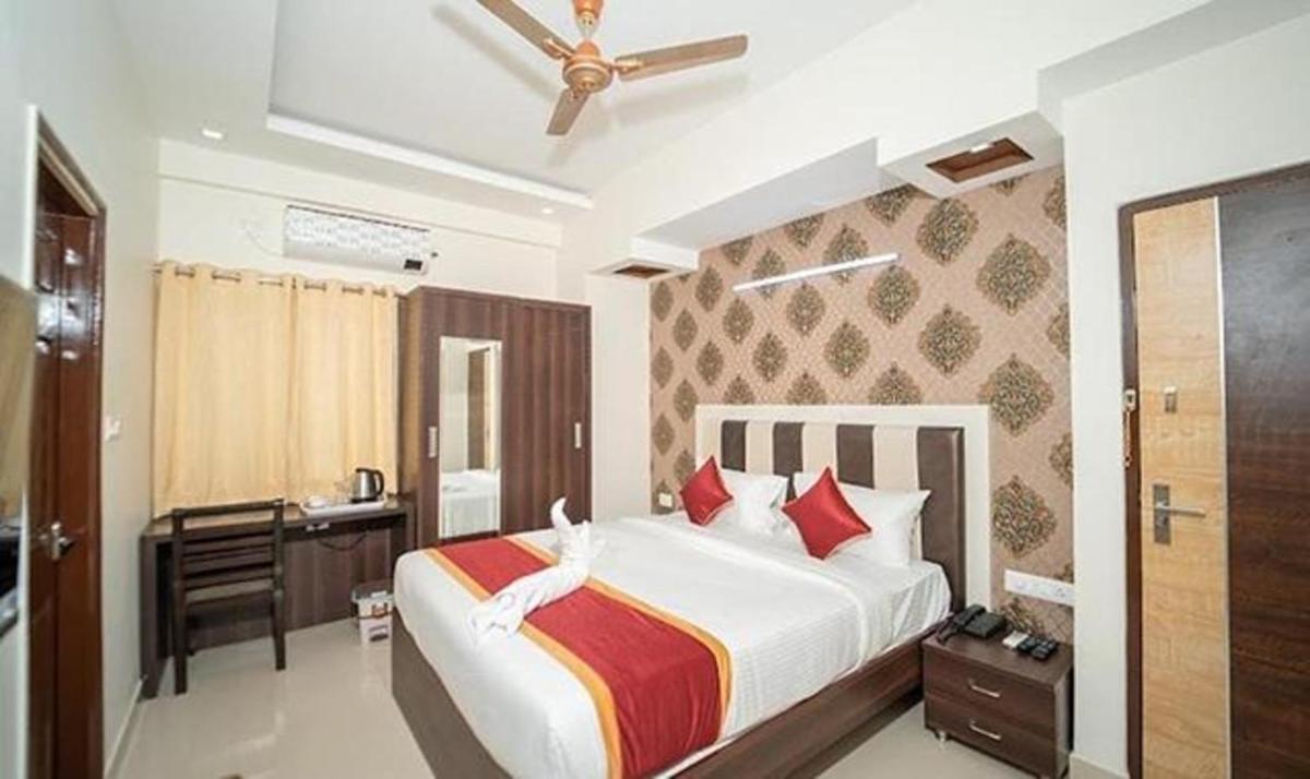 Deluxe Room - Photo 2