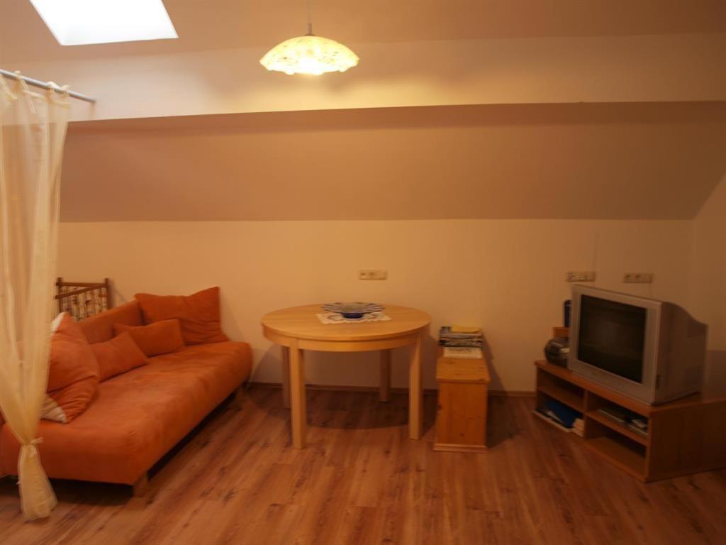 Apartment with Shower photo 2