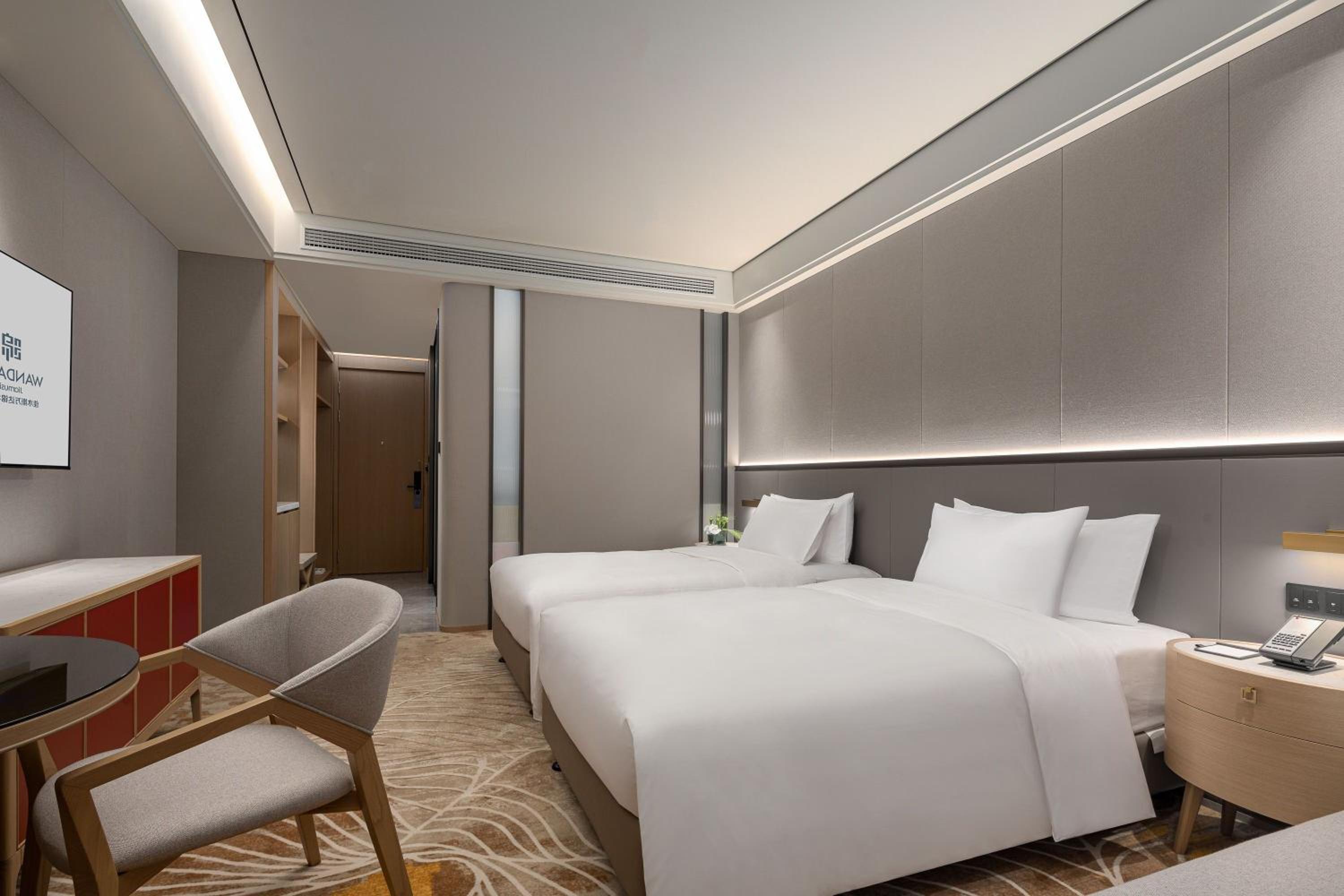 Superior Twin Room photo 2