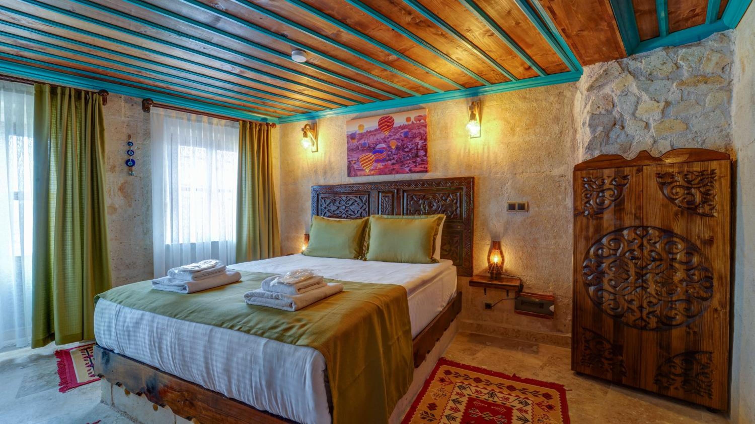 Deluxe Double Room with Balcony - Photo 1