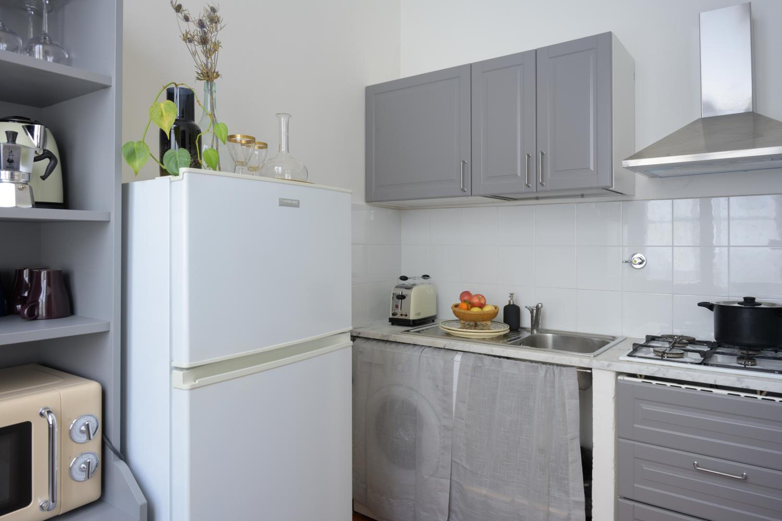 One-Bedroom Apartment with Garden View