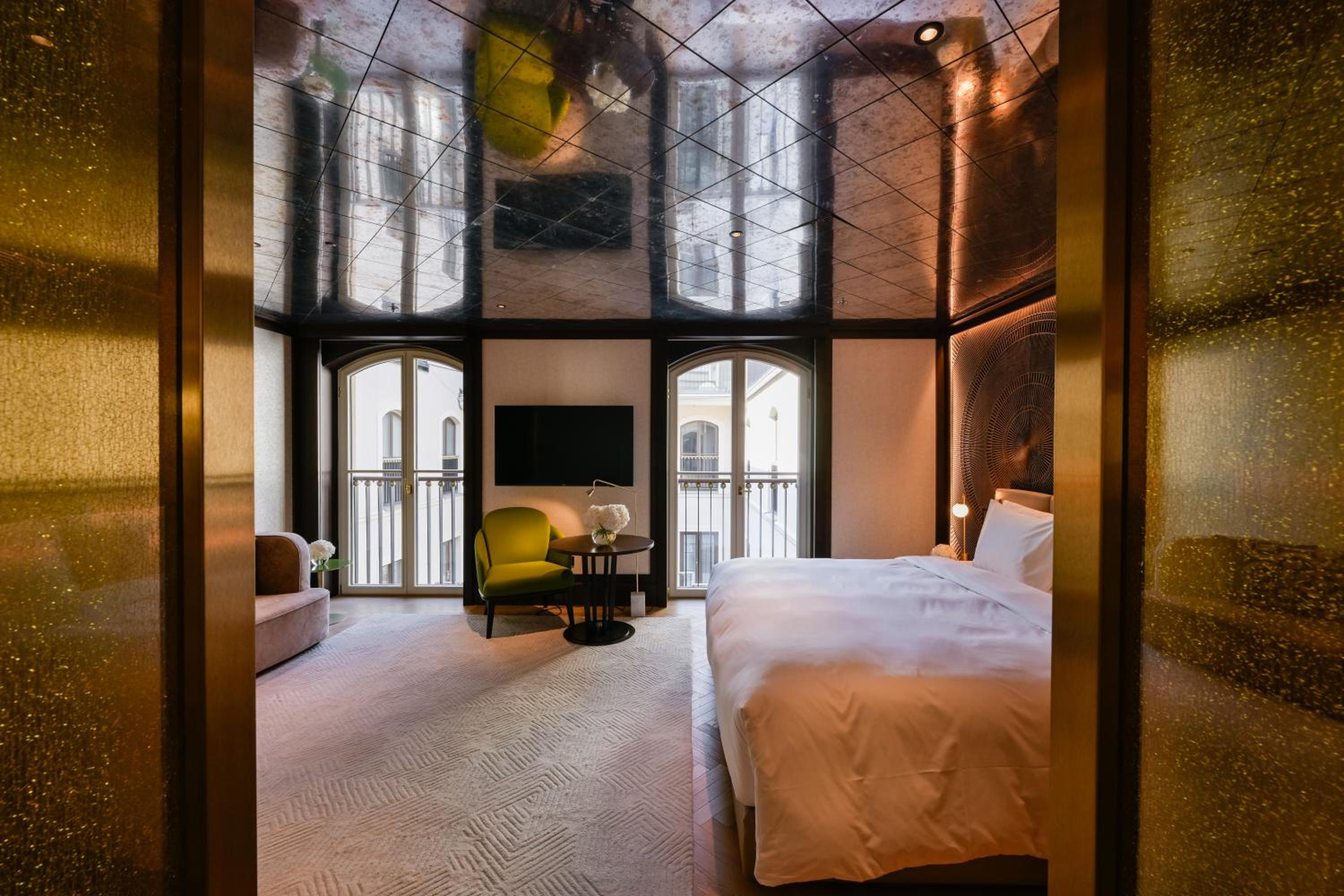 Junior Suite thumbnail 6