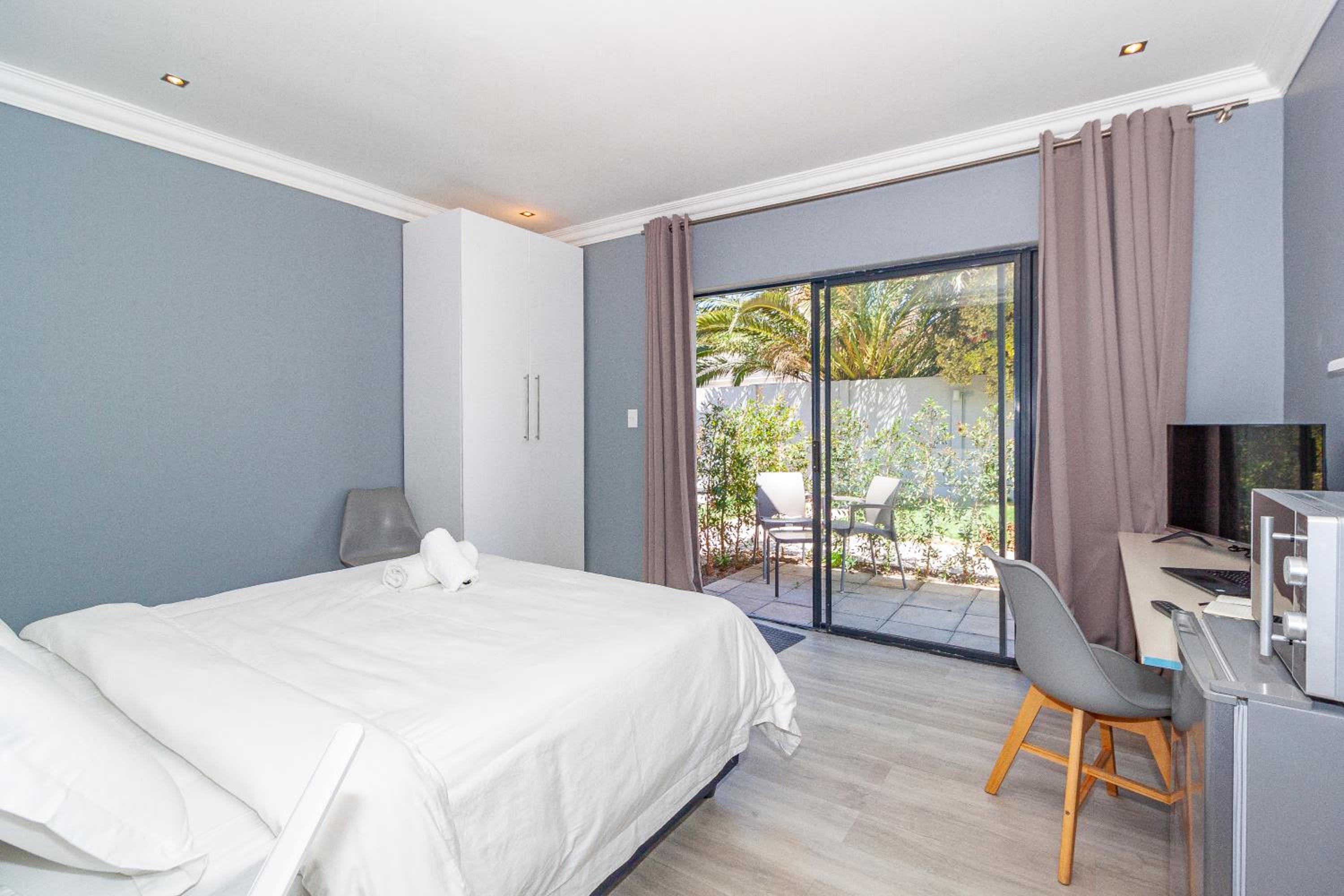 Deluxe Double Room - Photo 7