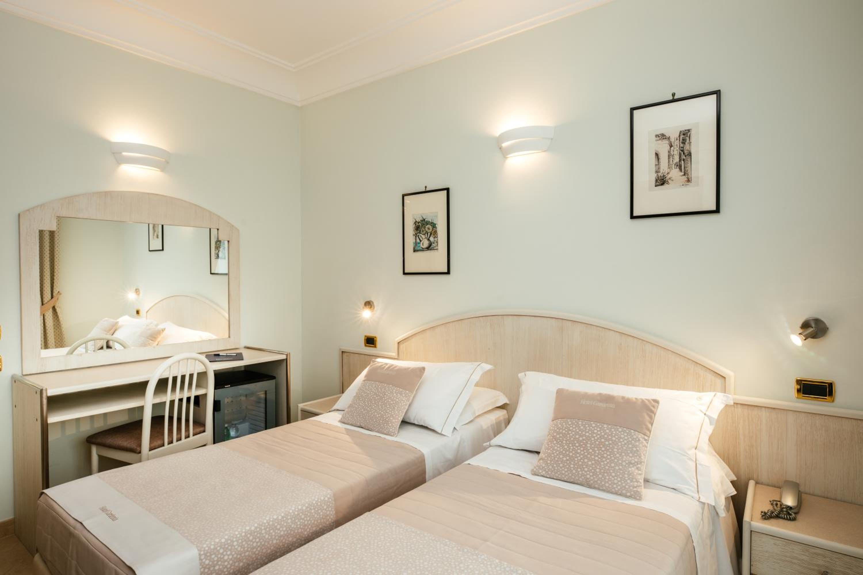 Quadruple Room - Photo 5