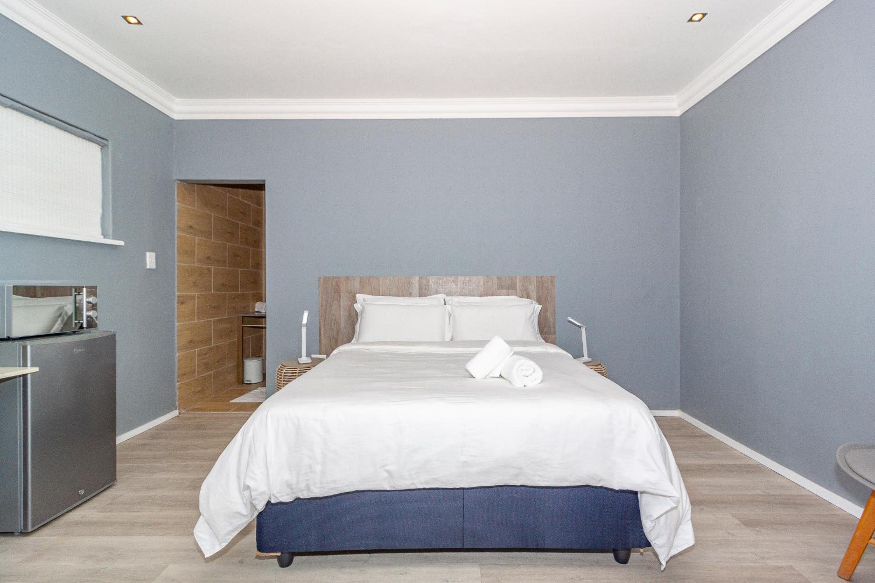 Deluxe Double Room - Photo 24