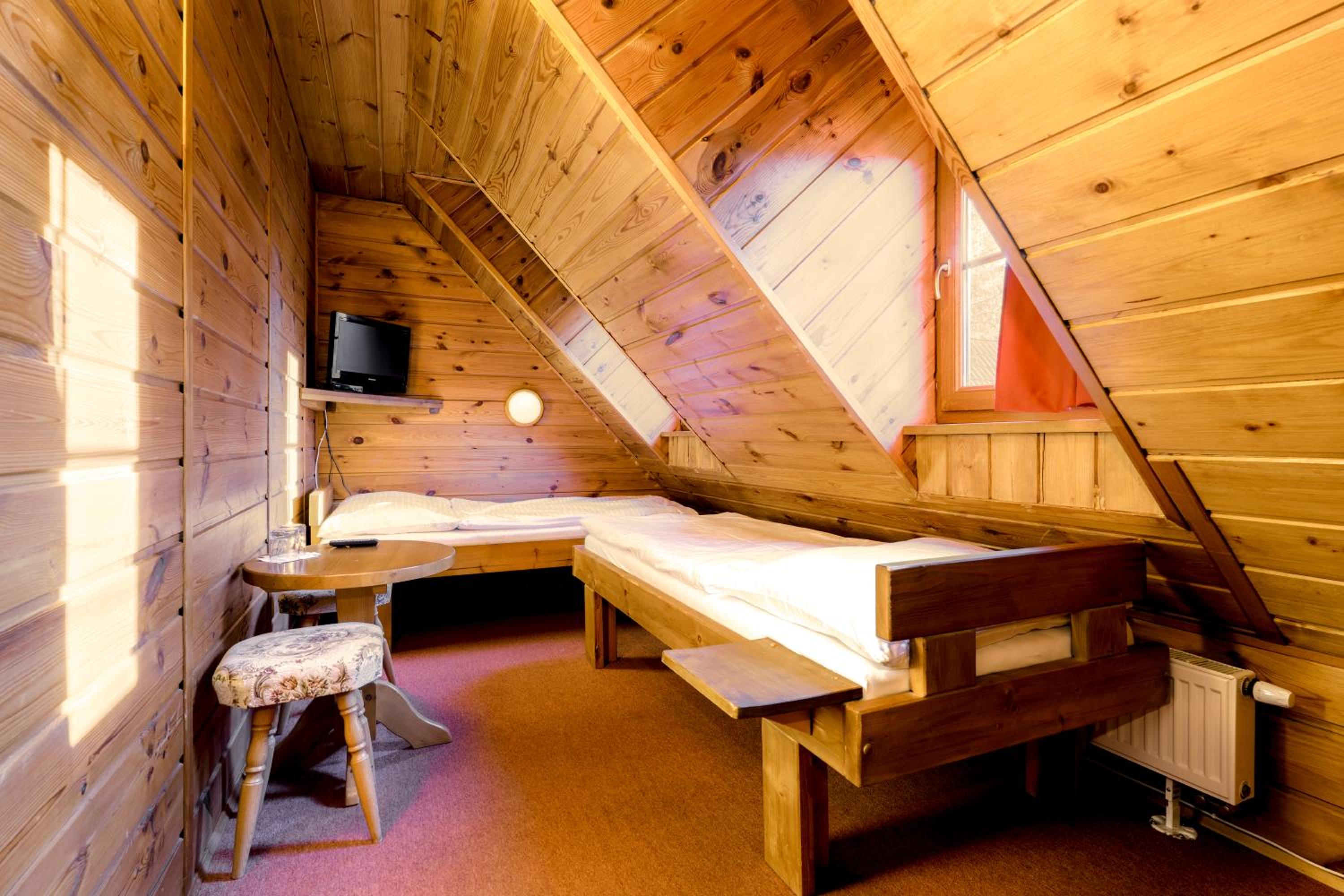 Economy Small Twin Room - Attic