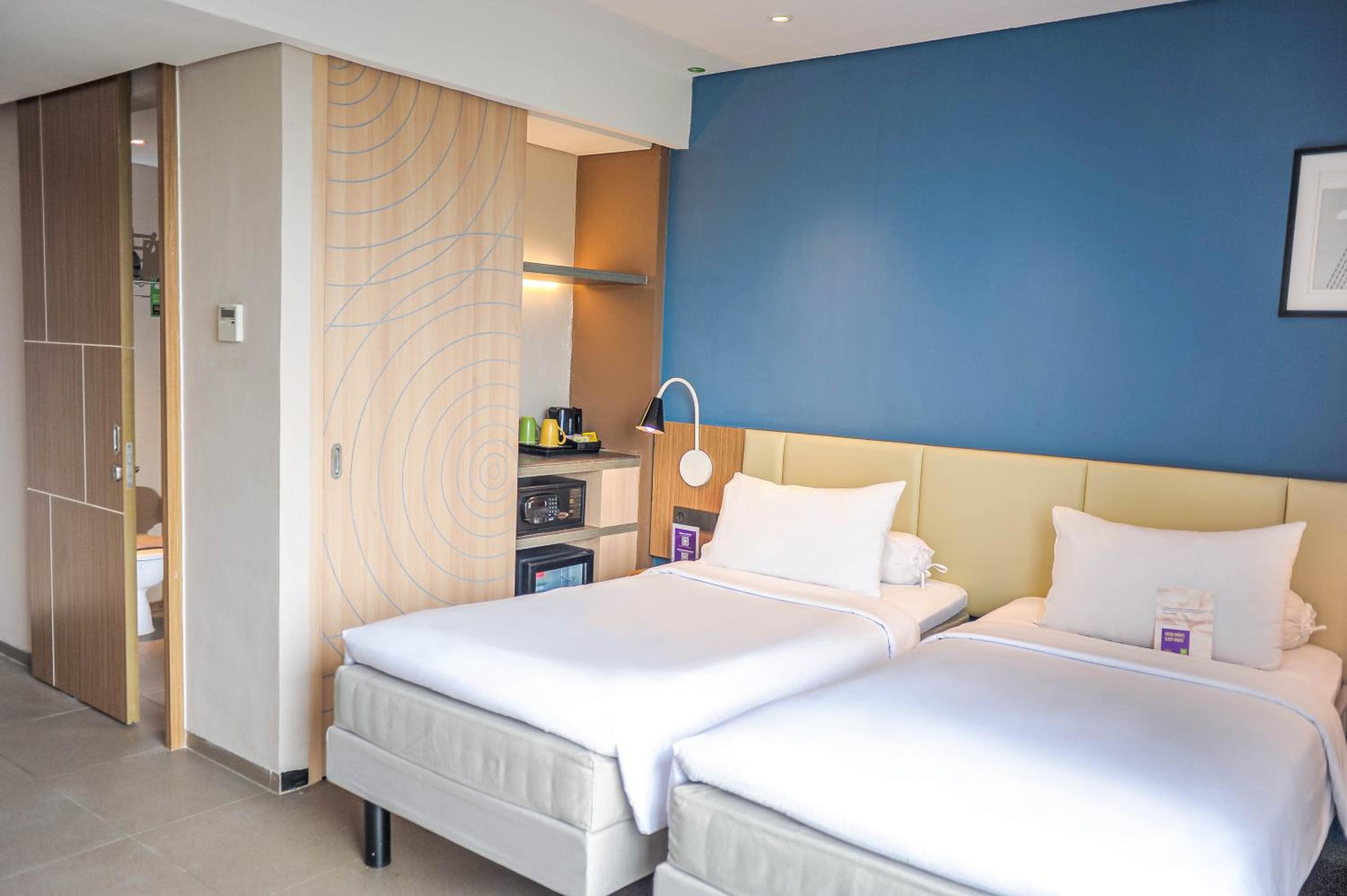 Deluxe Twin Room - Photo 2