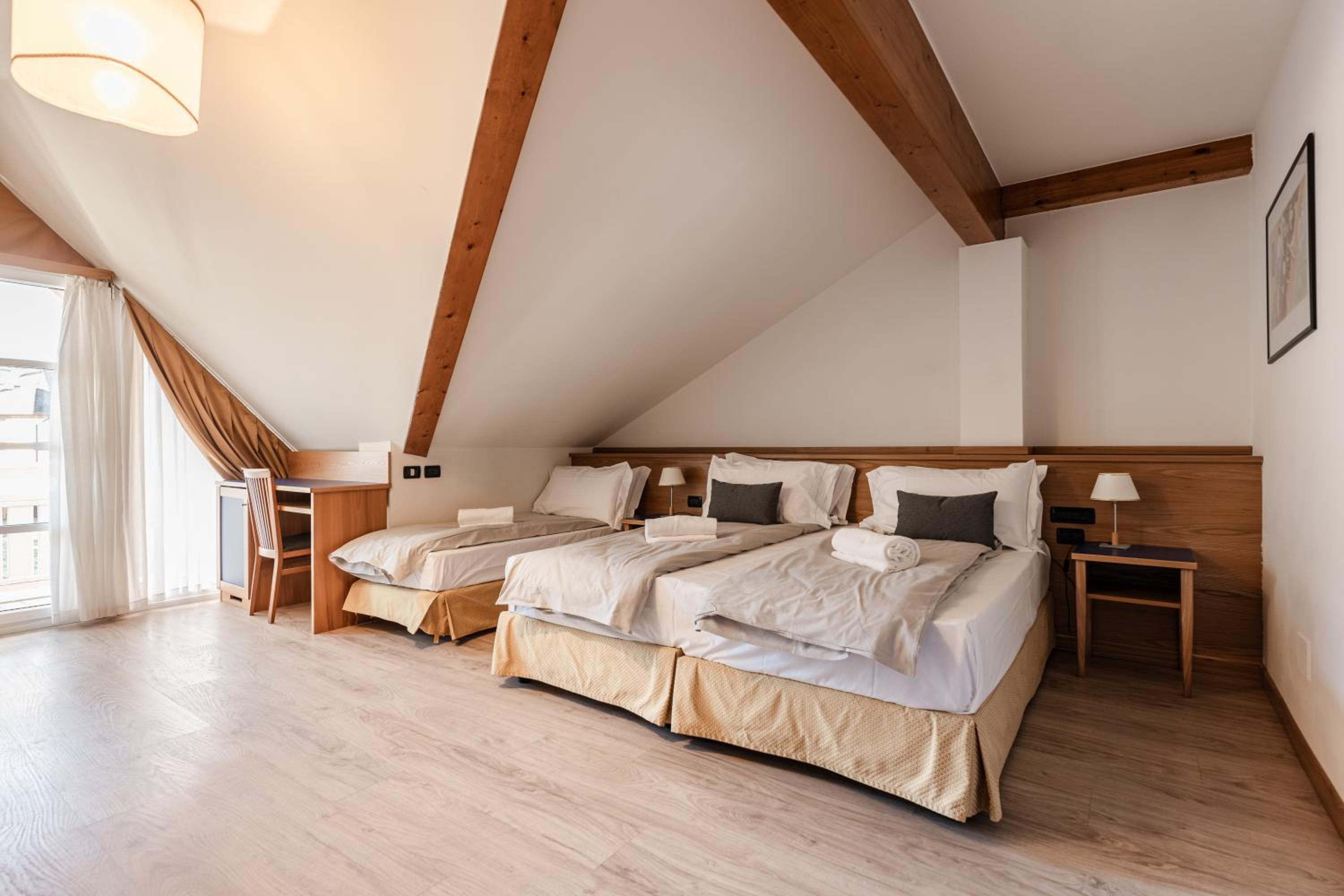 Quadruple Room with Mountain View