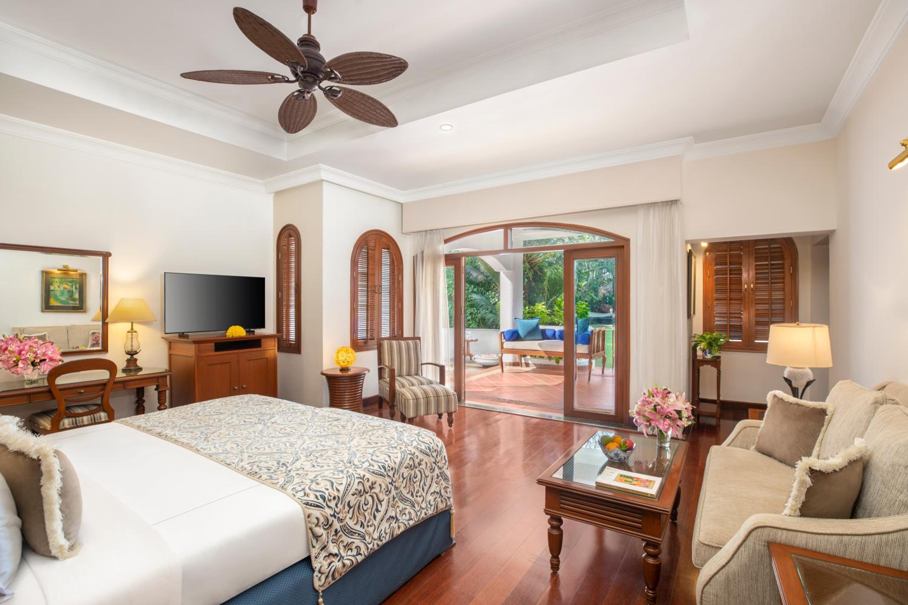 Presidential Villa with Plunge Pool Presidential Villa with Plunge Pool
