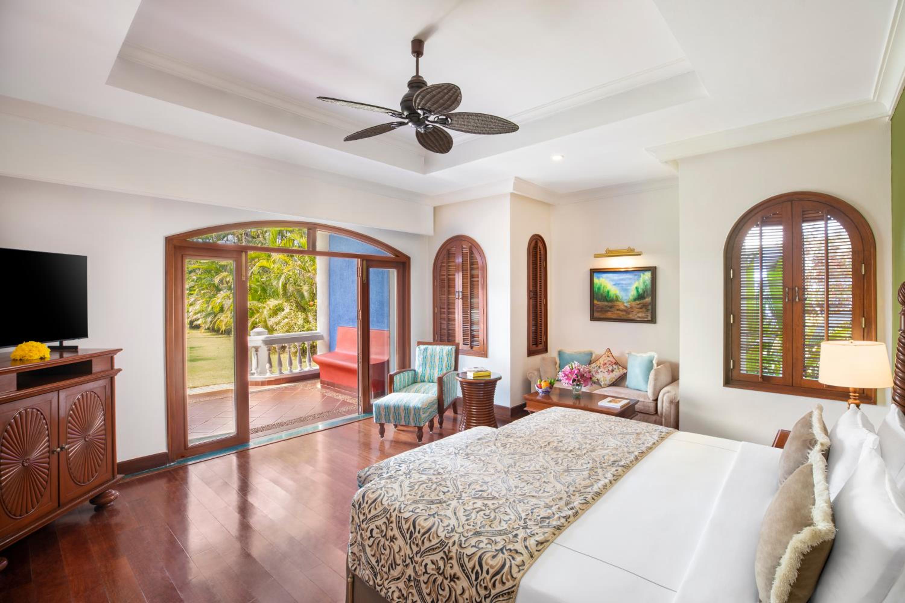 Presidential Villa with Plunge Pool Presidential Villa with Plunge Pool
