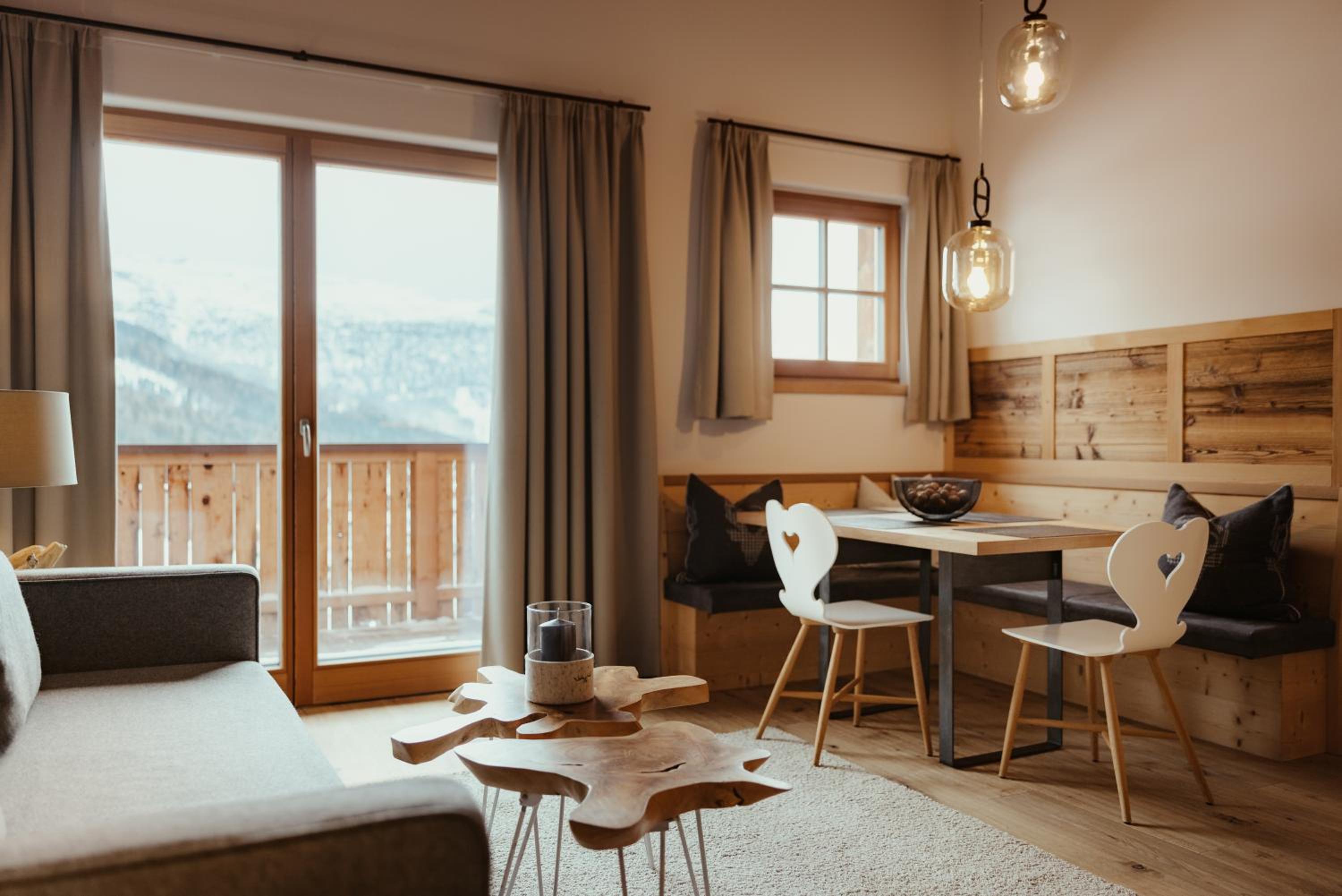 Apartment with Mountain View - Photo 9