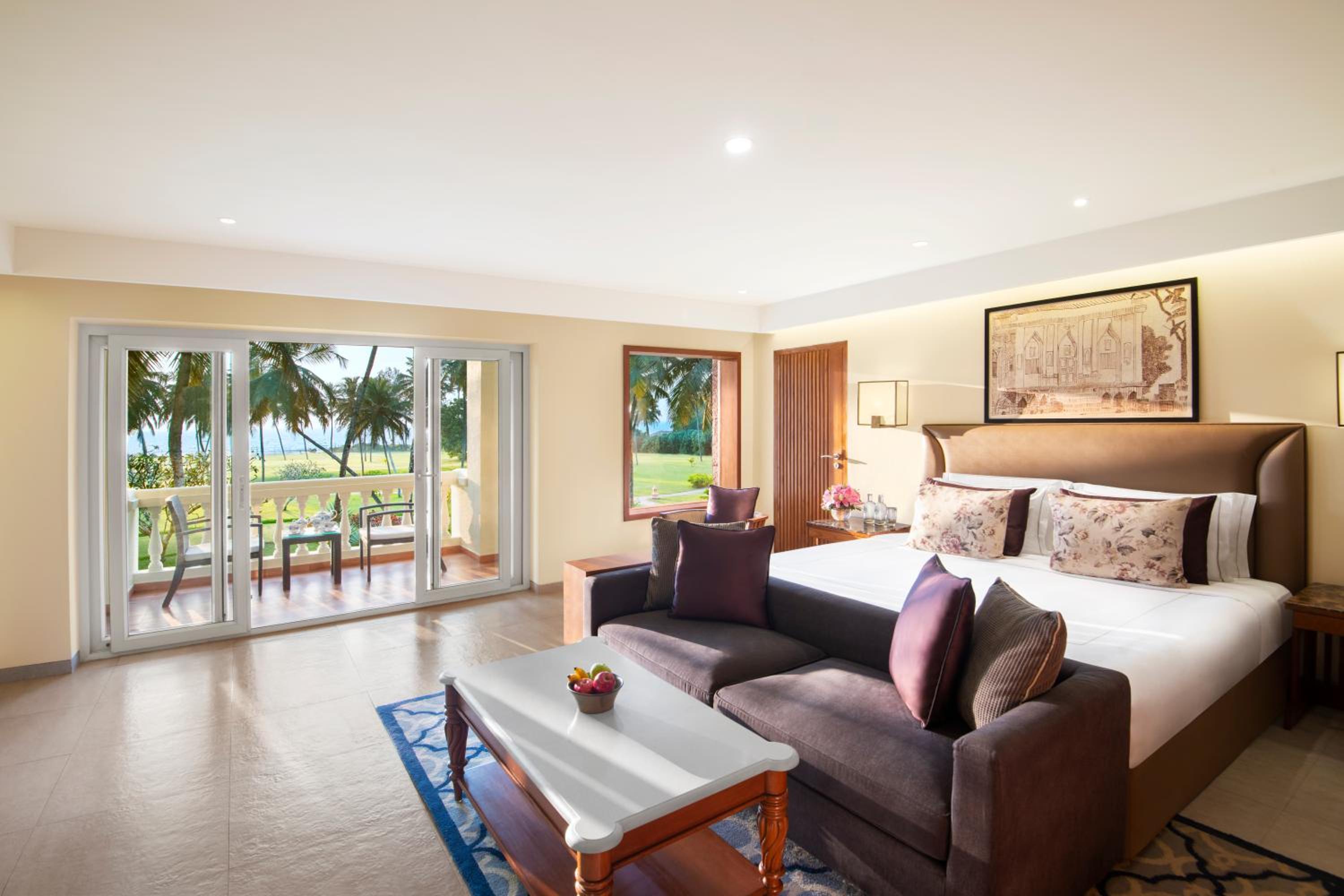 Deluxe Room Sea View King Bed - Photo 7