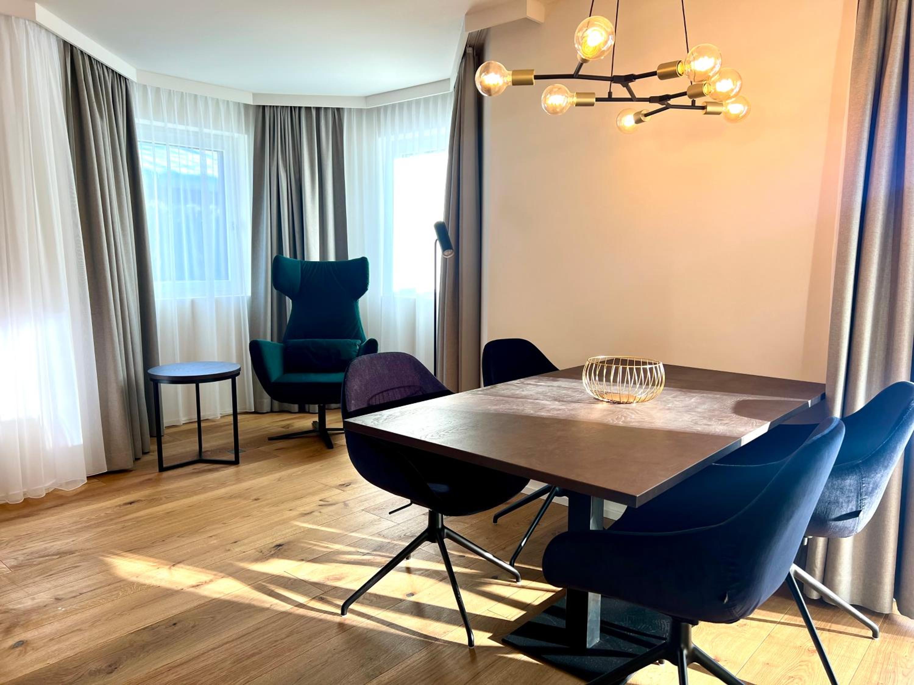 Deluxe Apartment photo 2