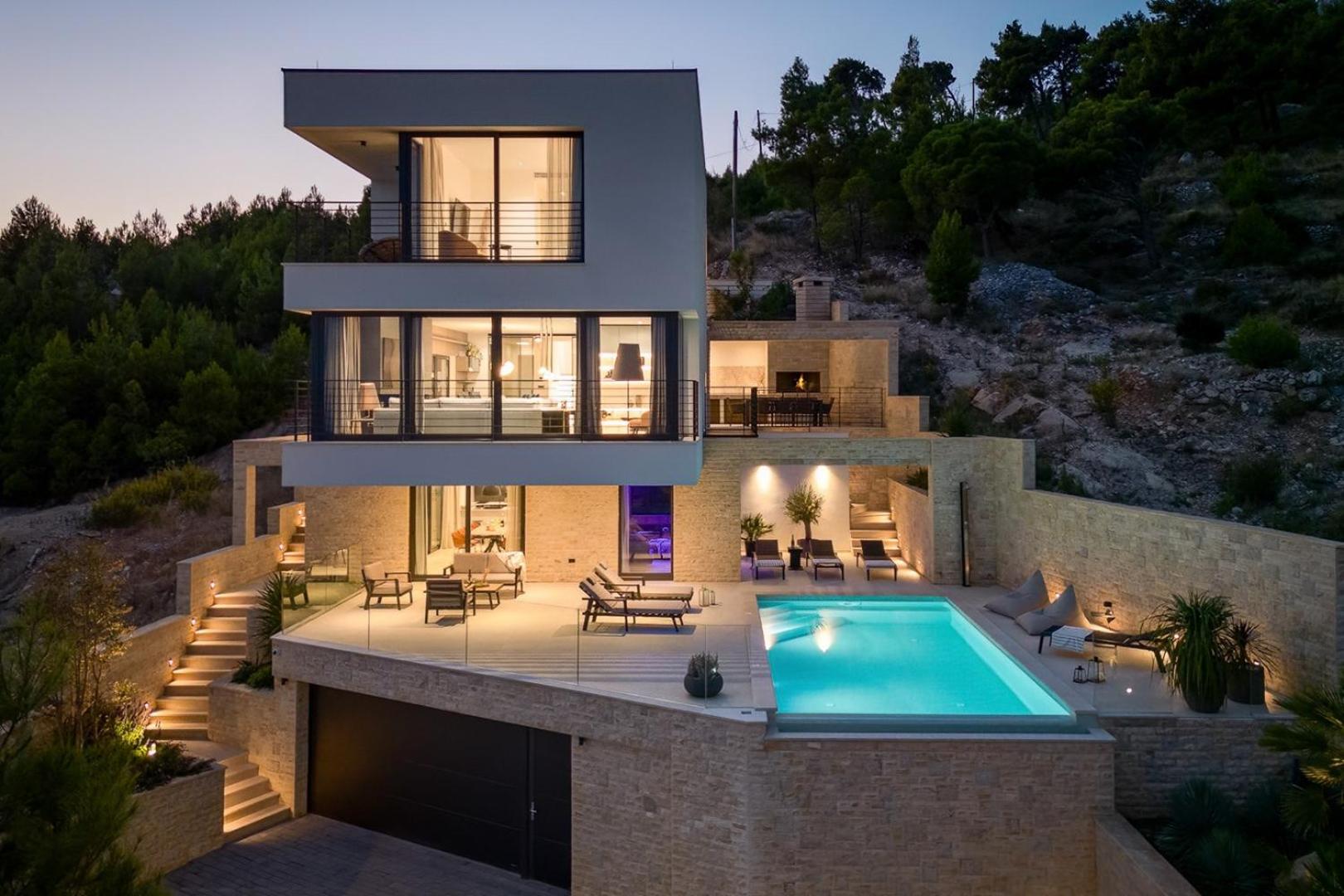 Villa with Private Pool photo 3