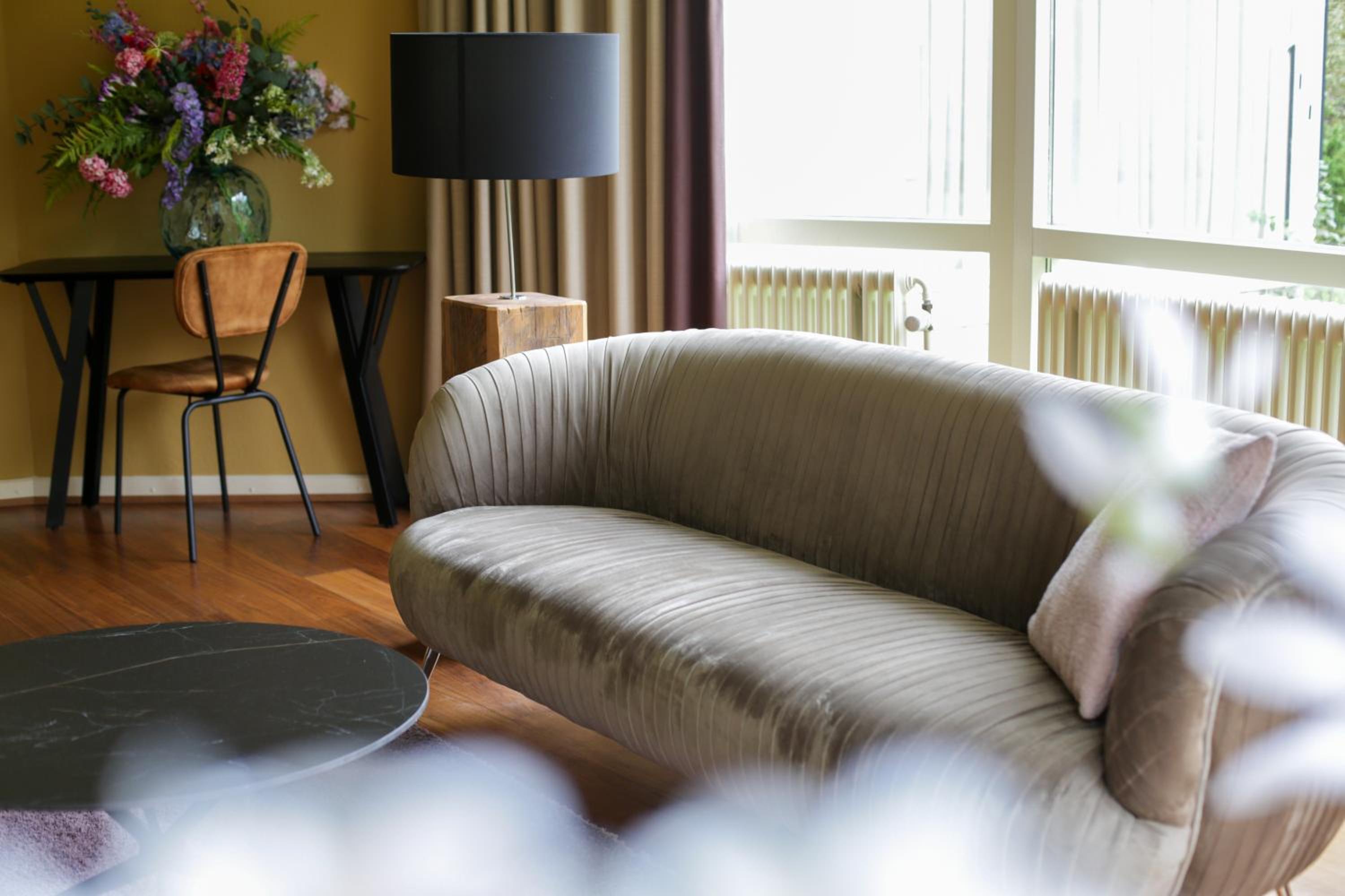 Suite - Photo 5