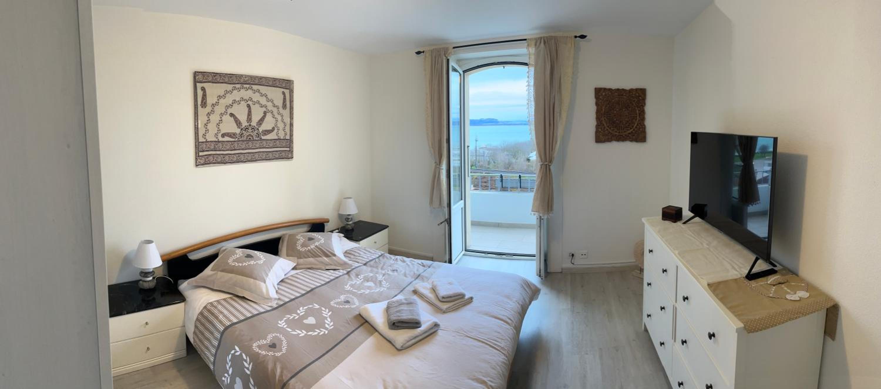 Deluxe Double Room with Balcony photo 1