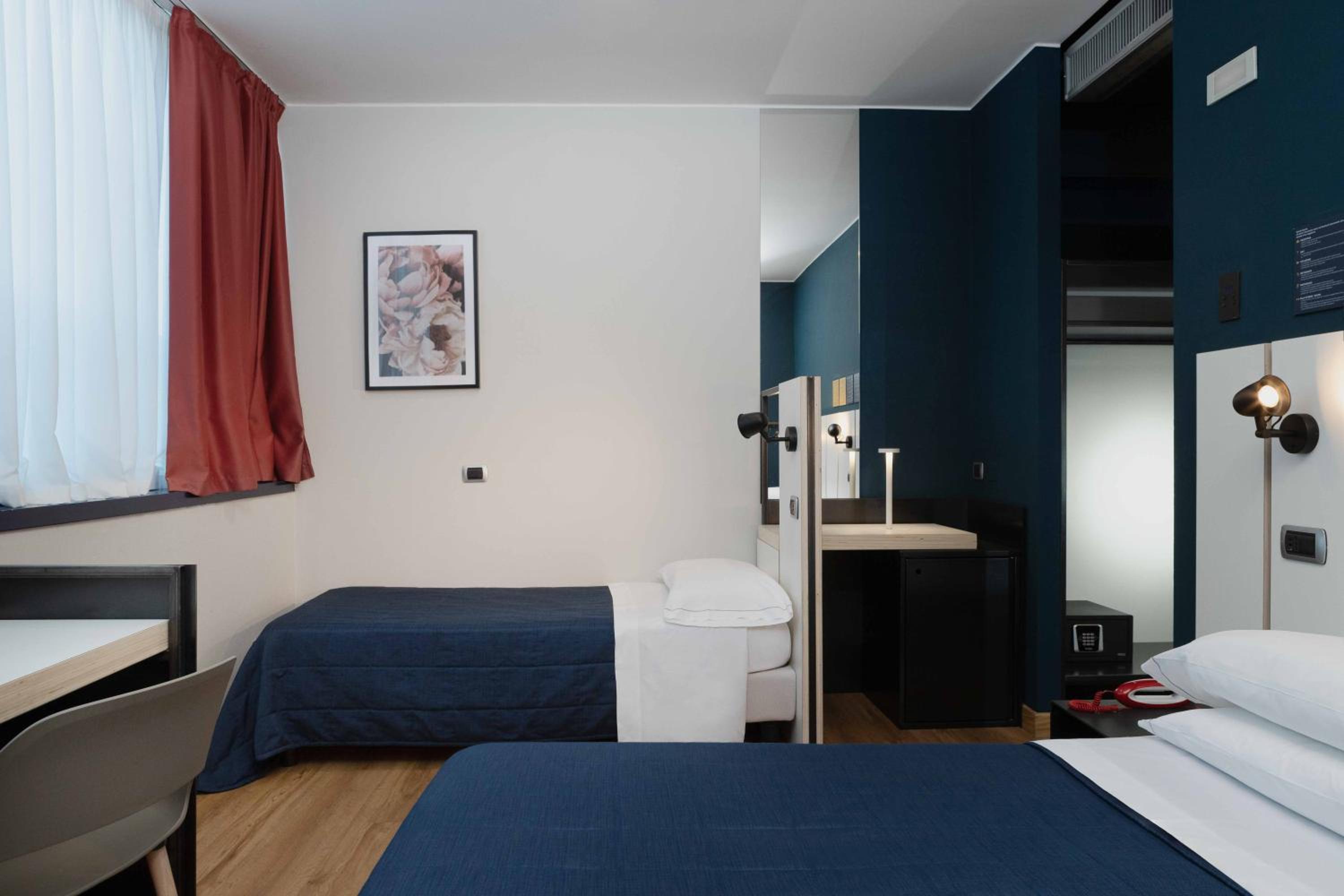 Superior Triple Room - Photo 8