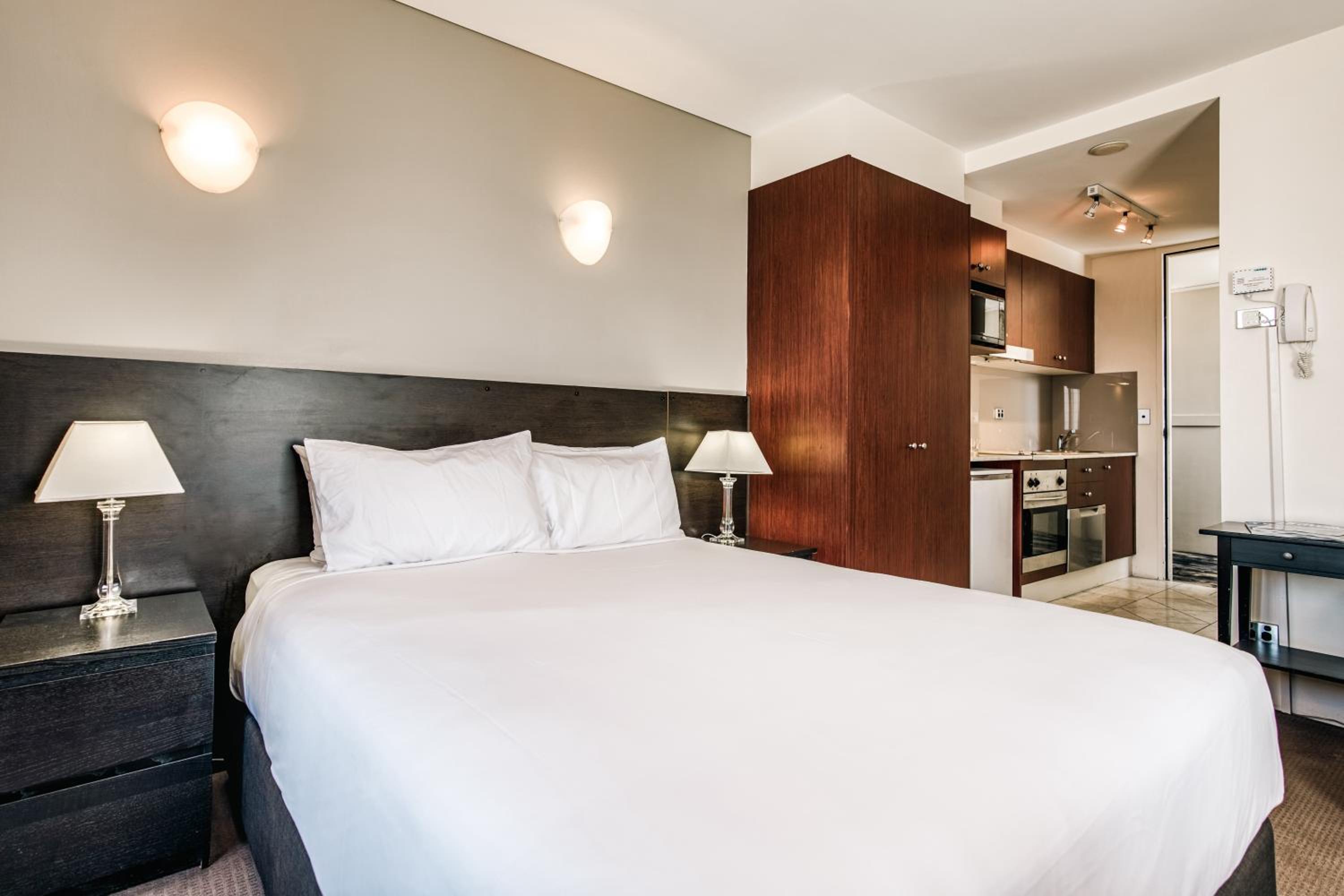 Studio Apartment with Harbor View