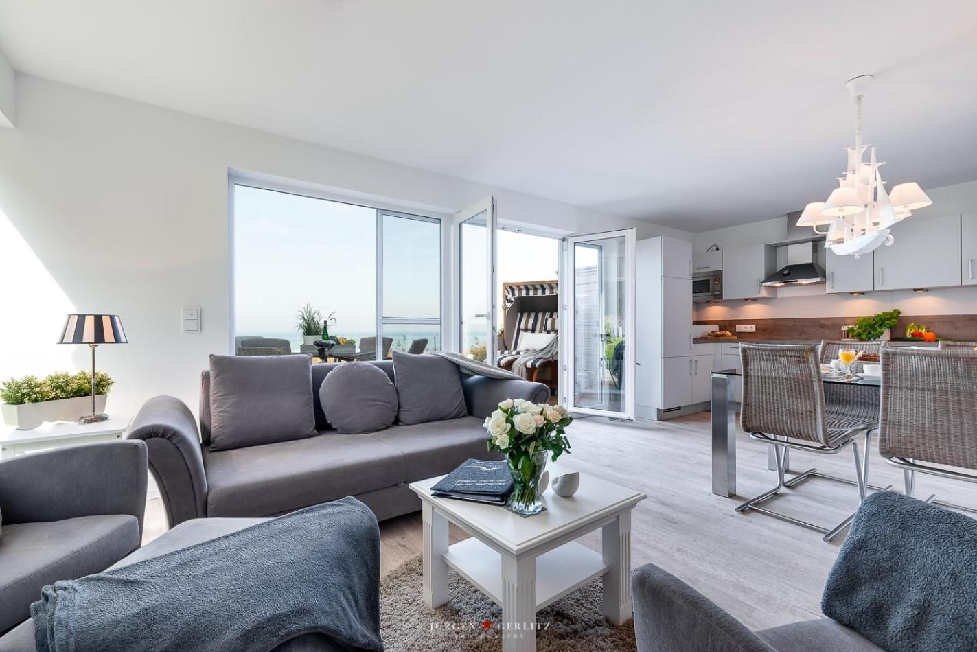 Apartment with Sea View photo 1