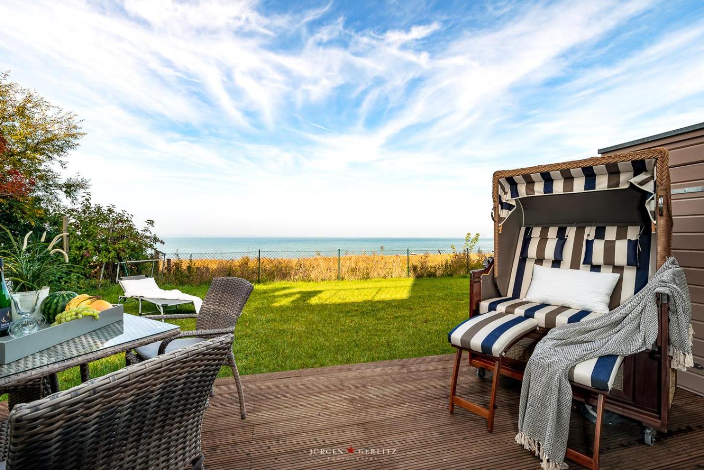 Apartment with Sea View photo 2