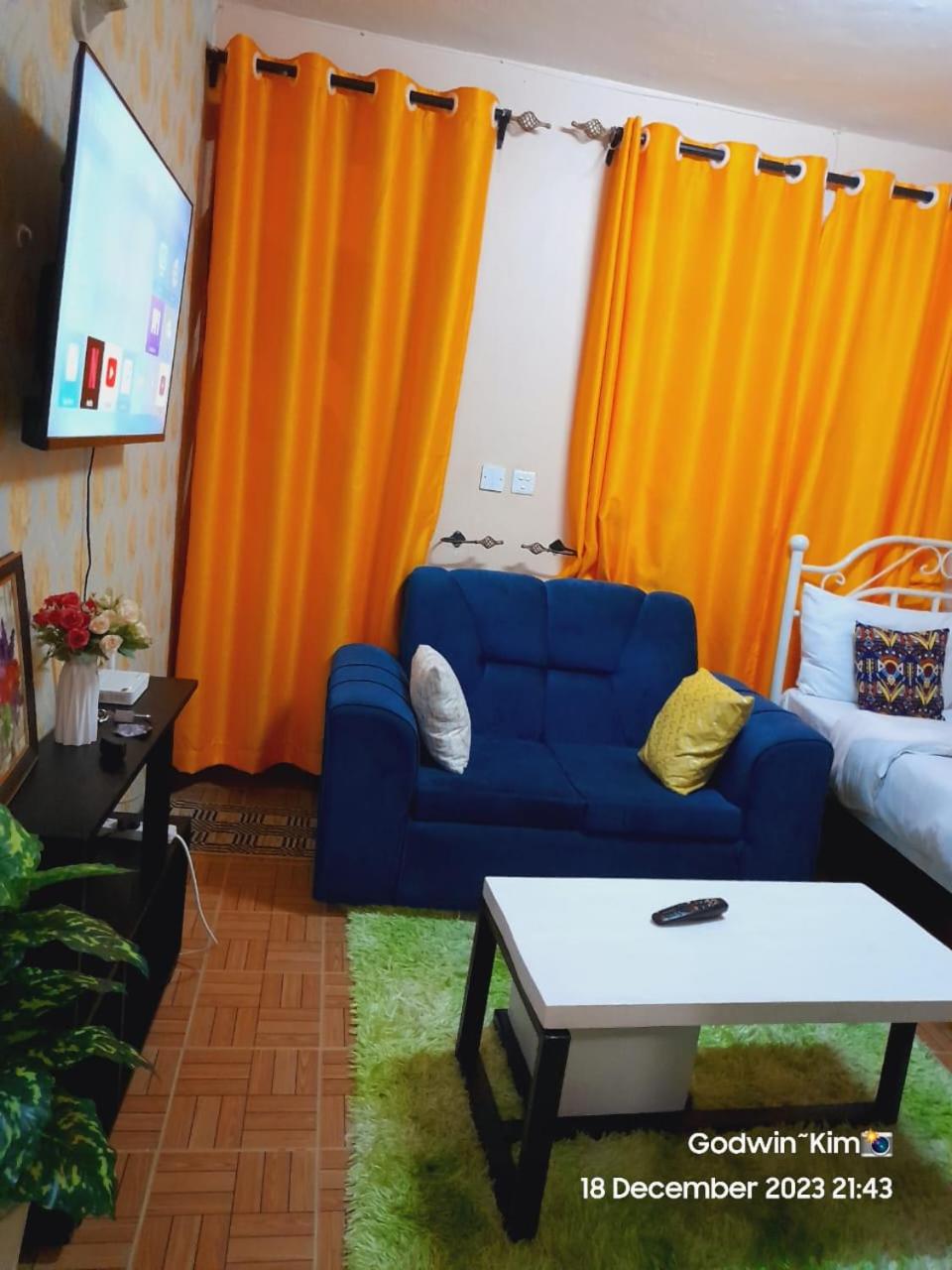 One-Bedroom Apartment