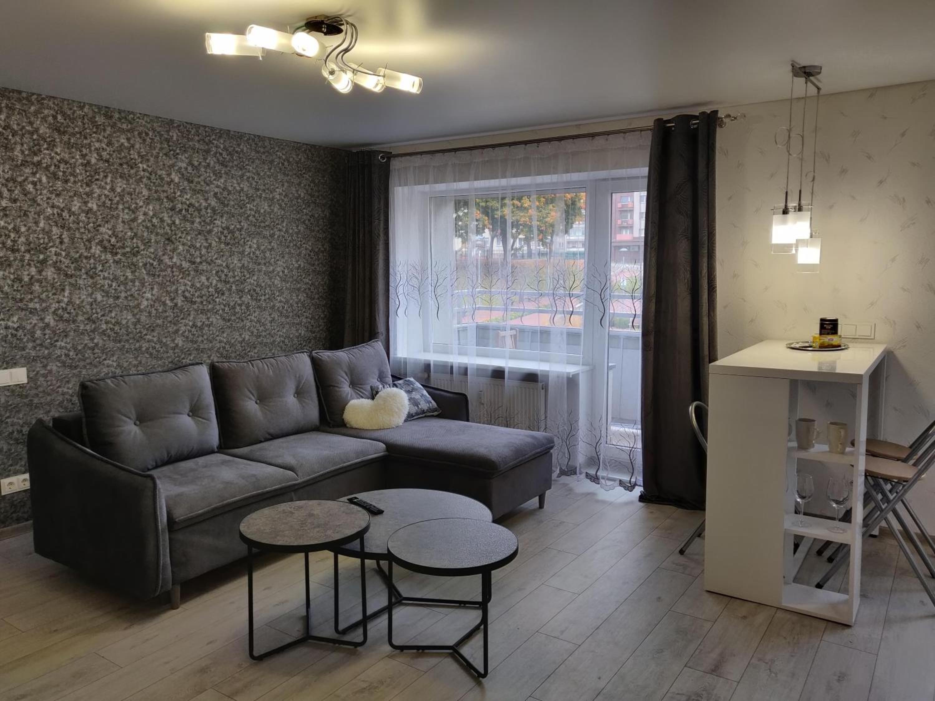 One-Bedroom Apartment