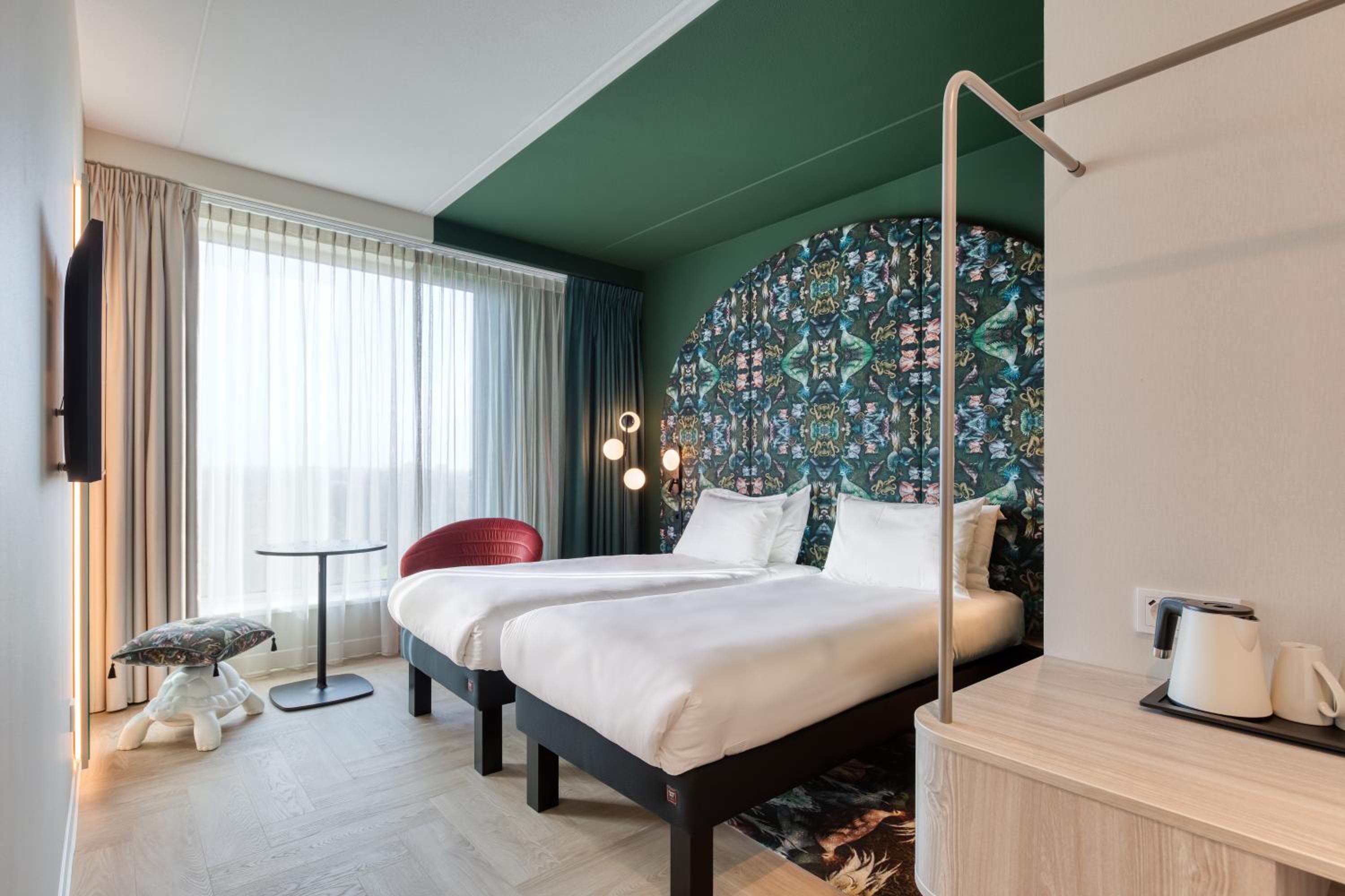 Standard Twin Room - Photo 13