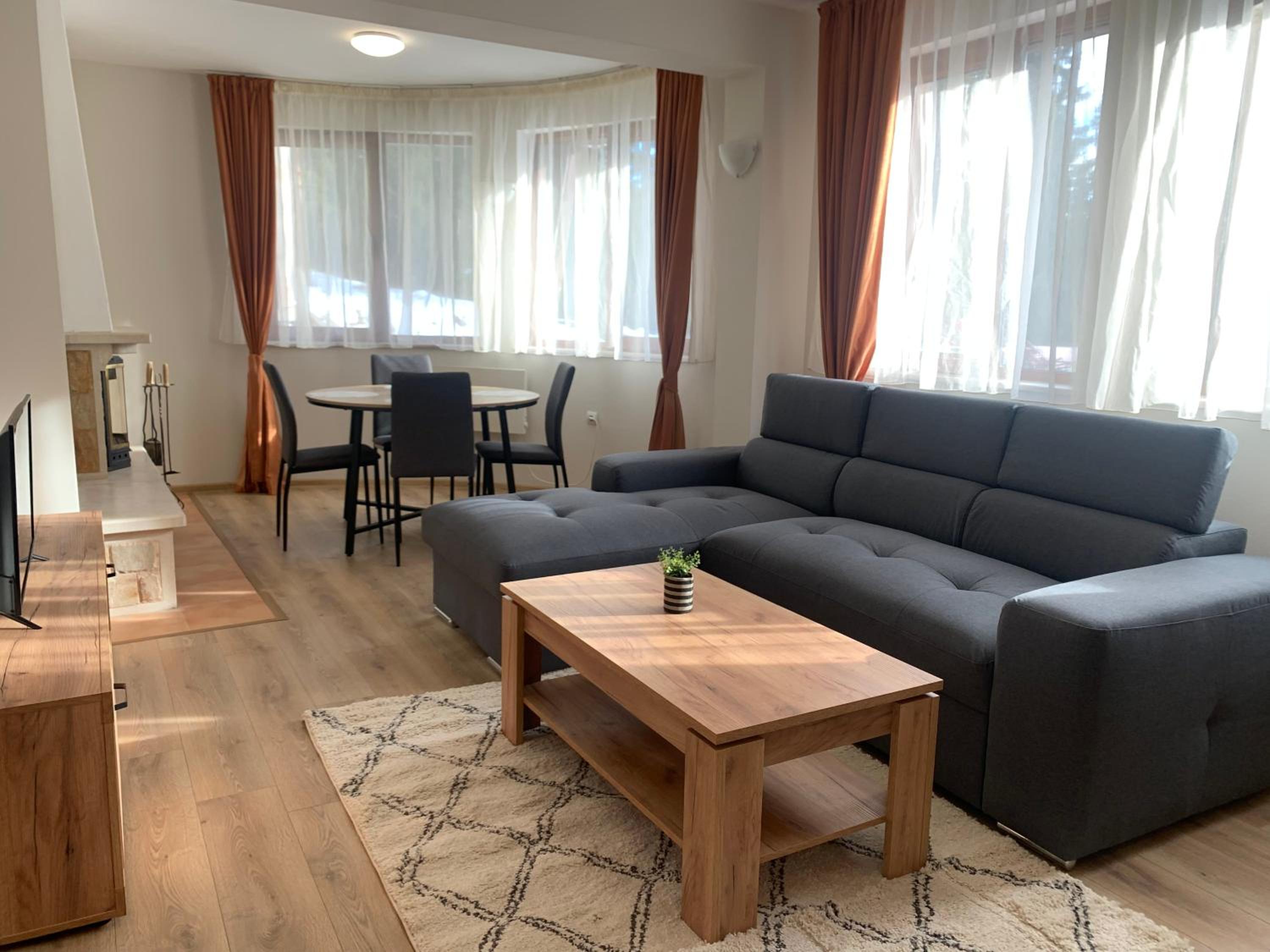 One-Bedroom Apartment - Photo 10