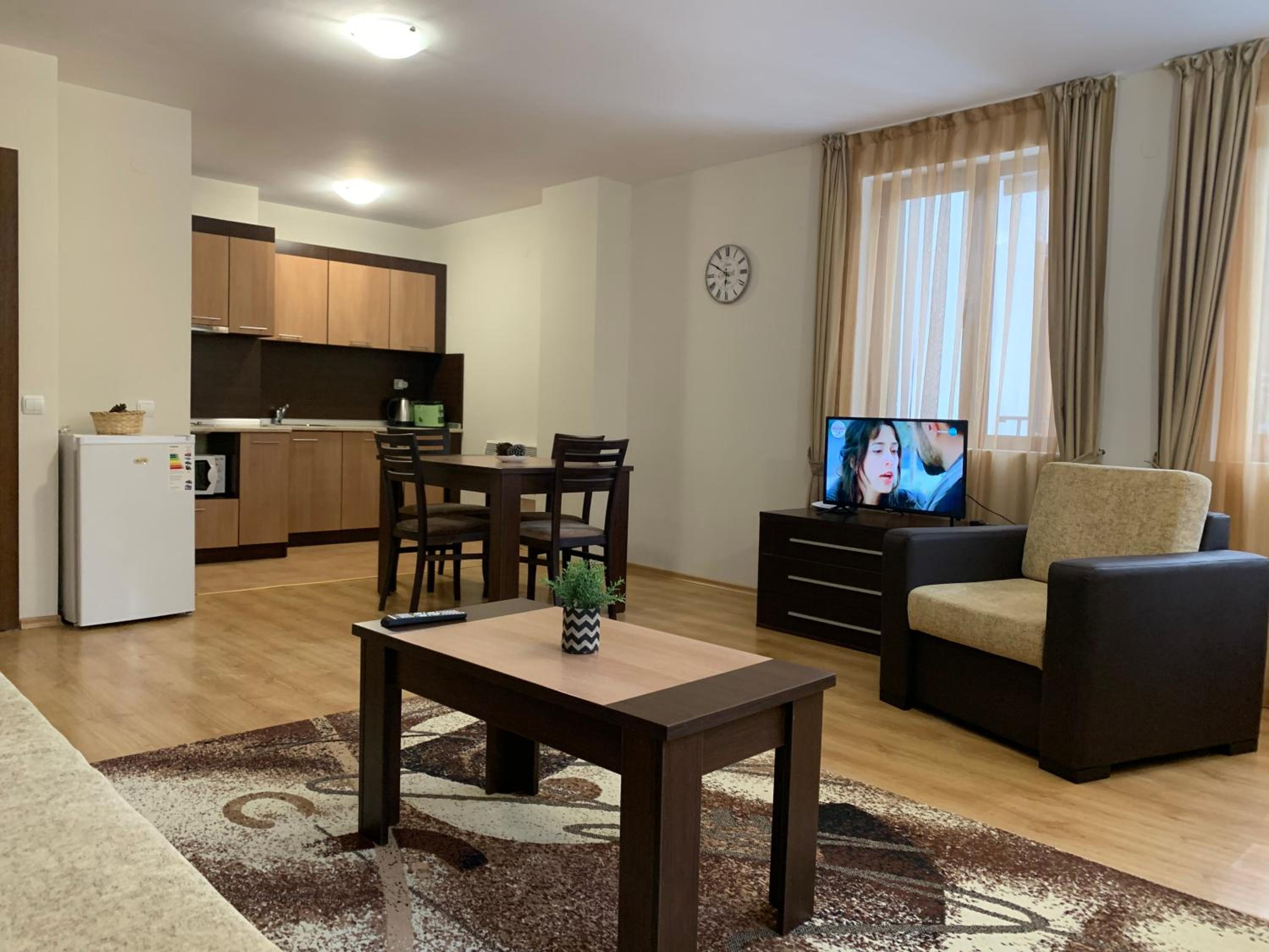 One-Bedroom Apartment - Photo 30