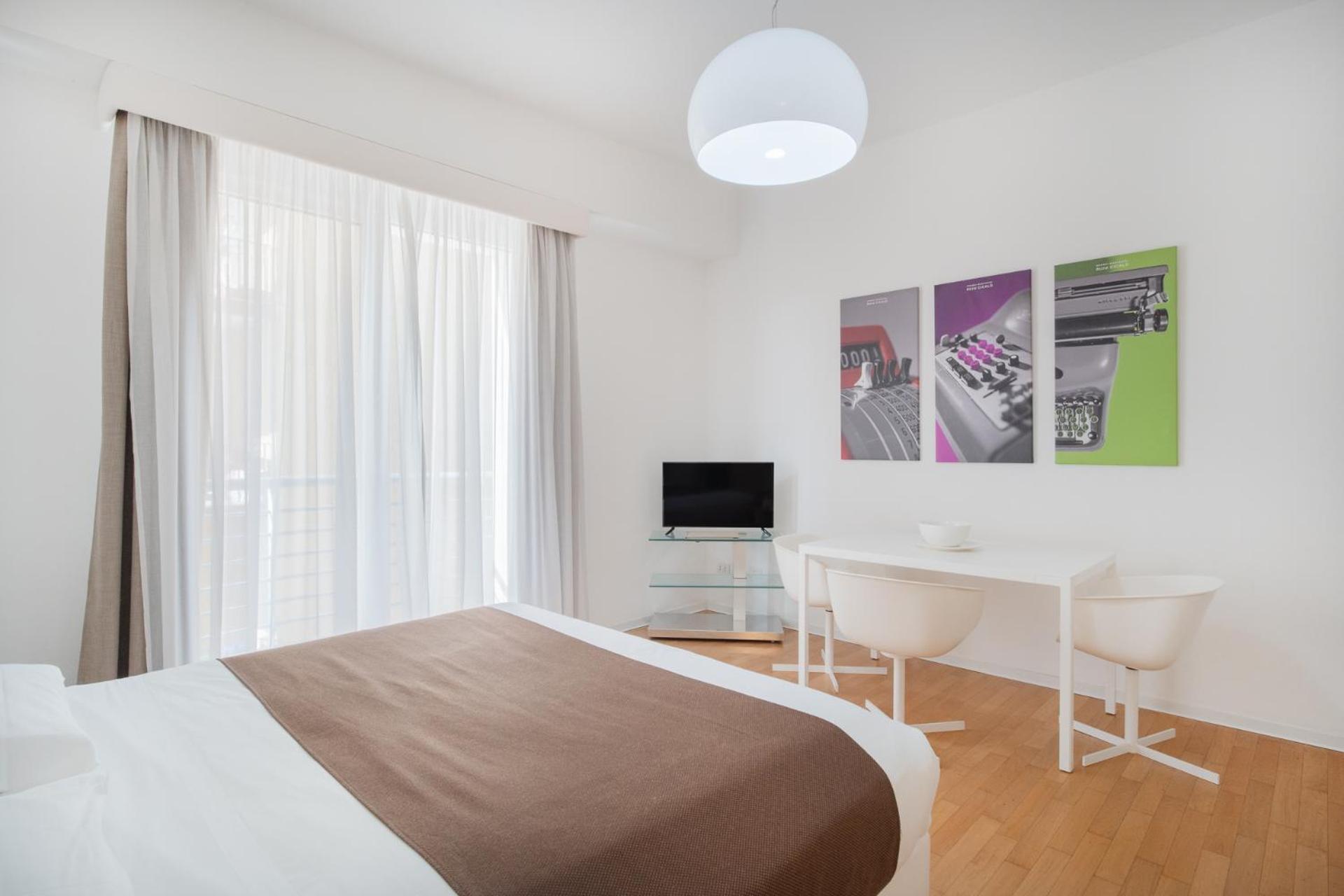 Double or Twin Room - Photo 6