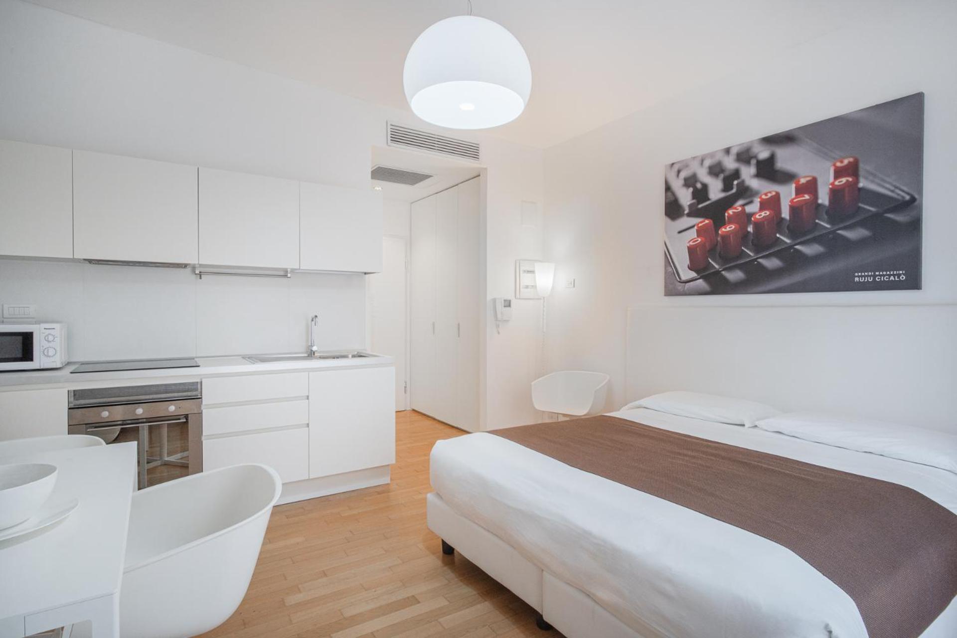 Double or Twin Room - Photo 2