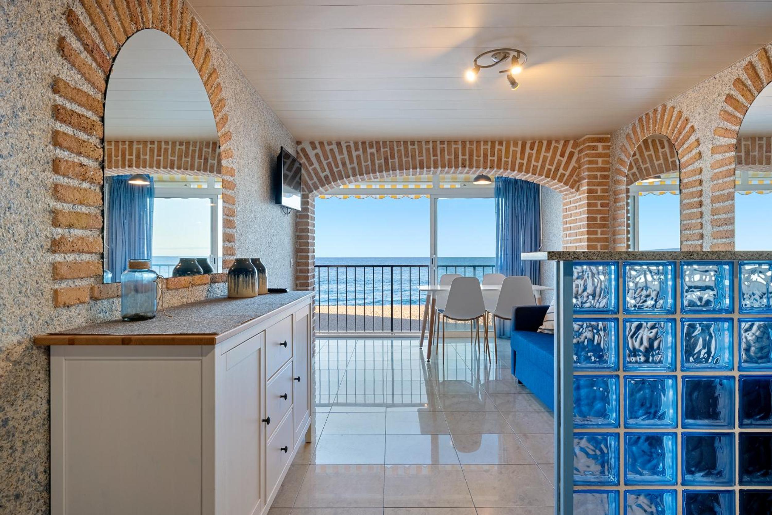 Apartamento con vista al mar