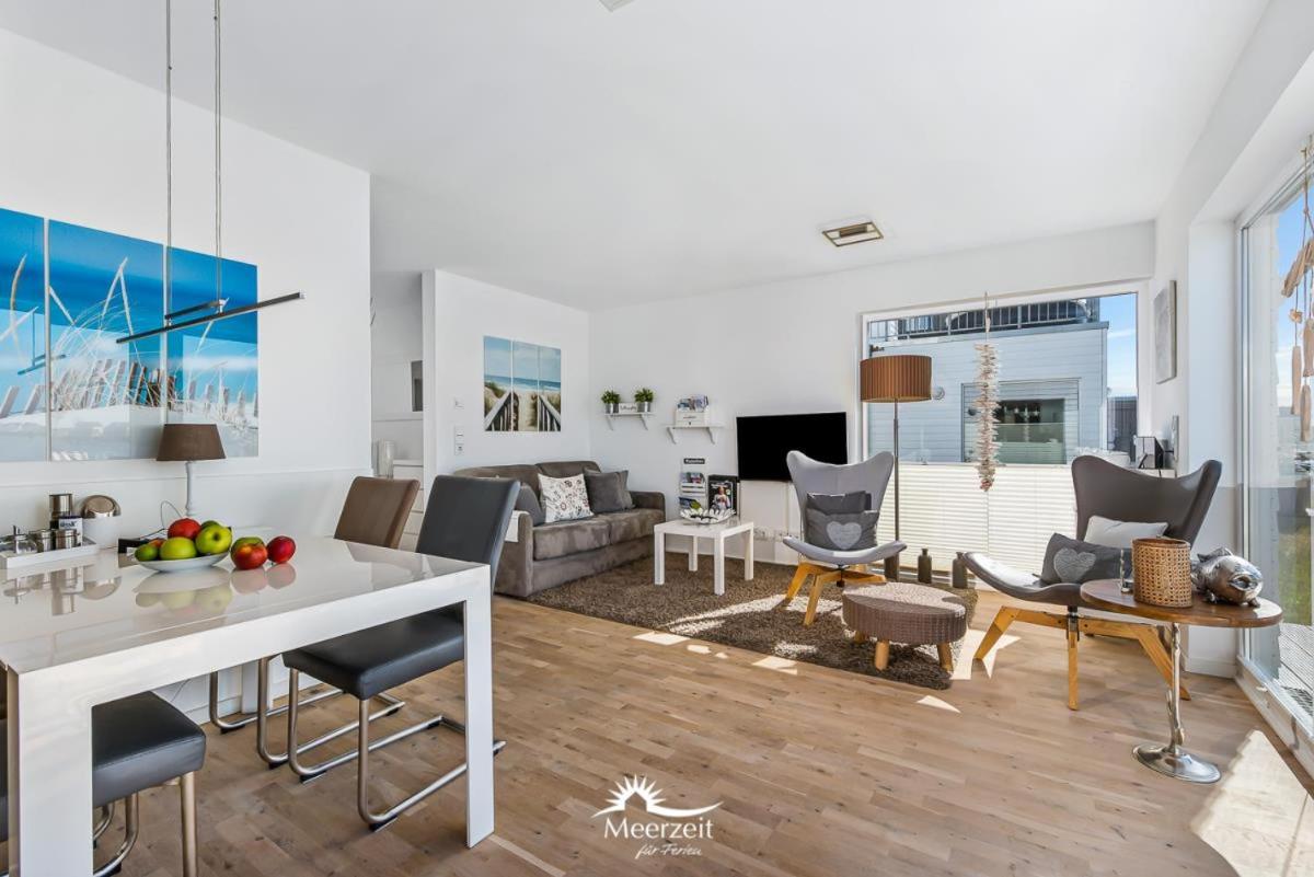 Apartment with Sea View photo 1