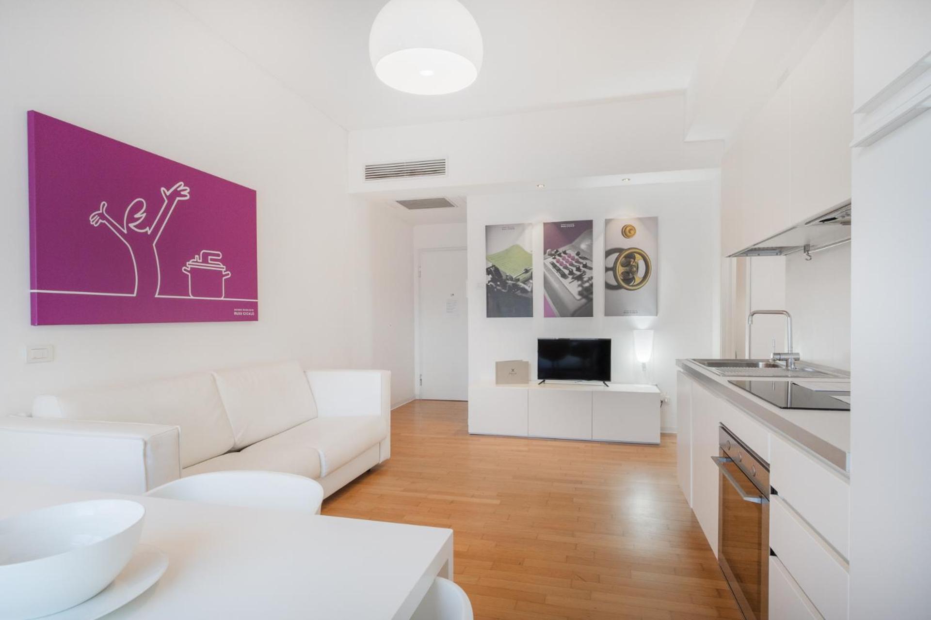 Suite - Photo 6