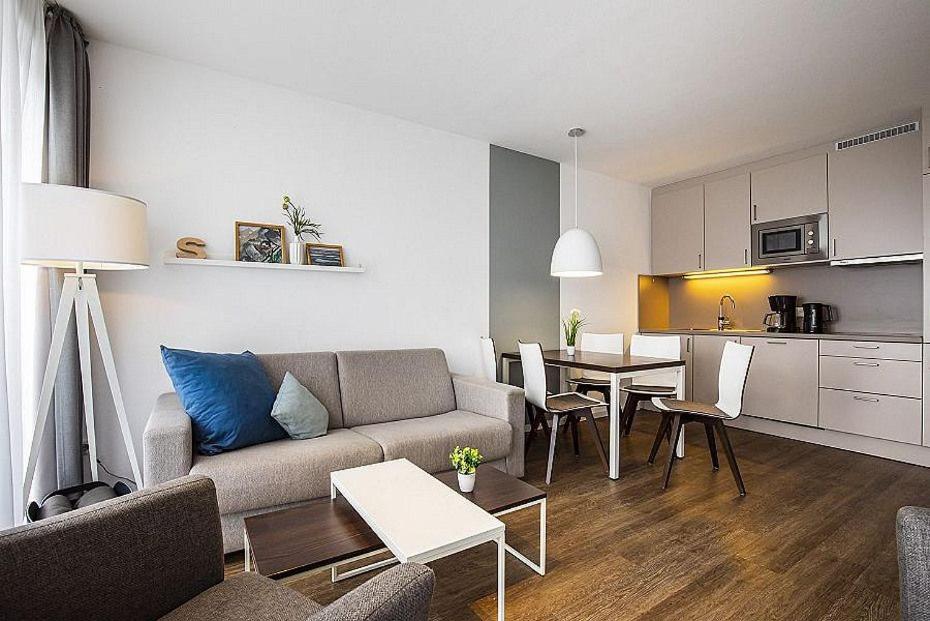Two-Bedroom Apartment with Balcony photo 3