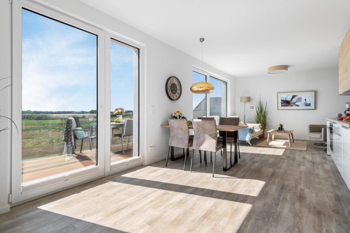 Apartment with Sea View photo 2