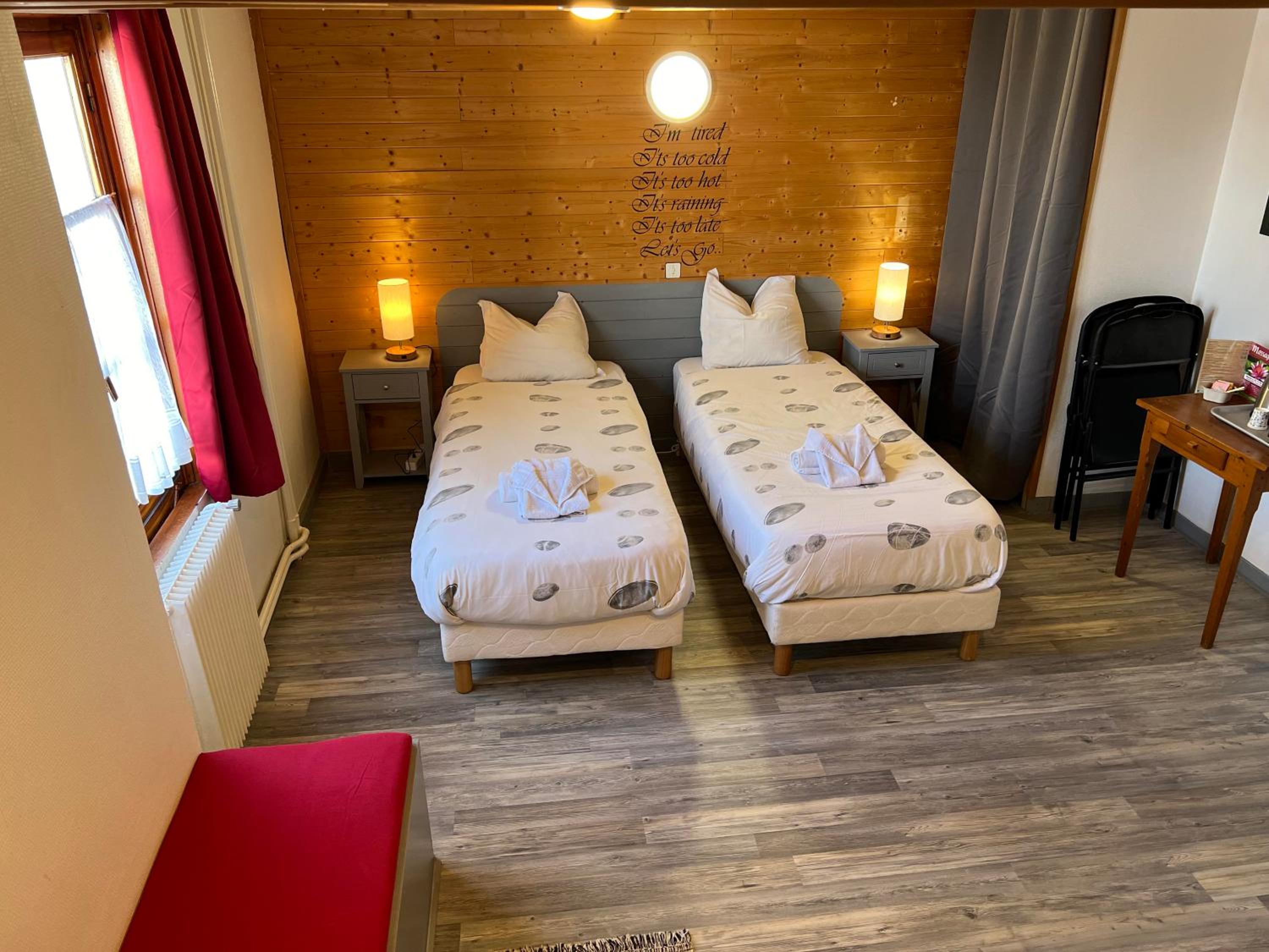 Quadruple Room (4 Adults) photo 3