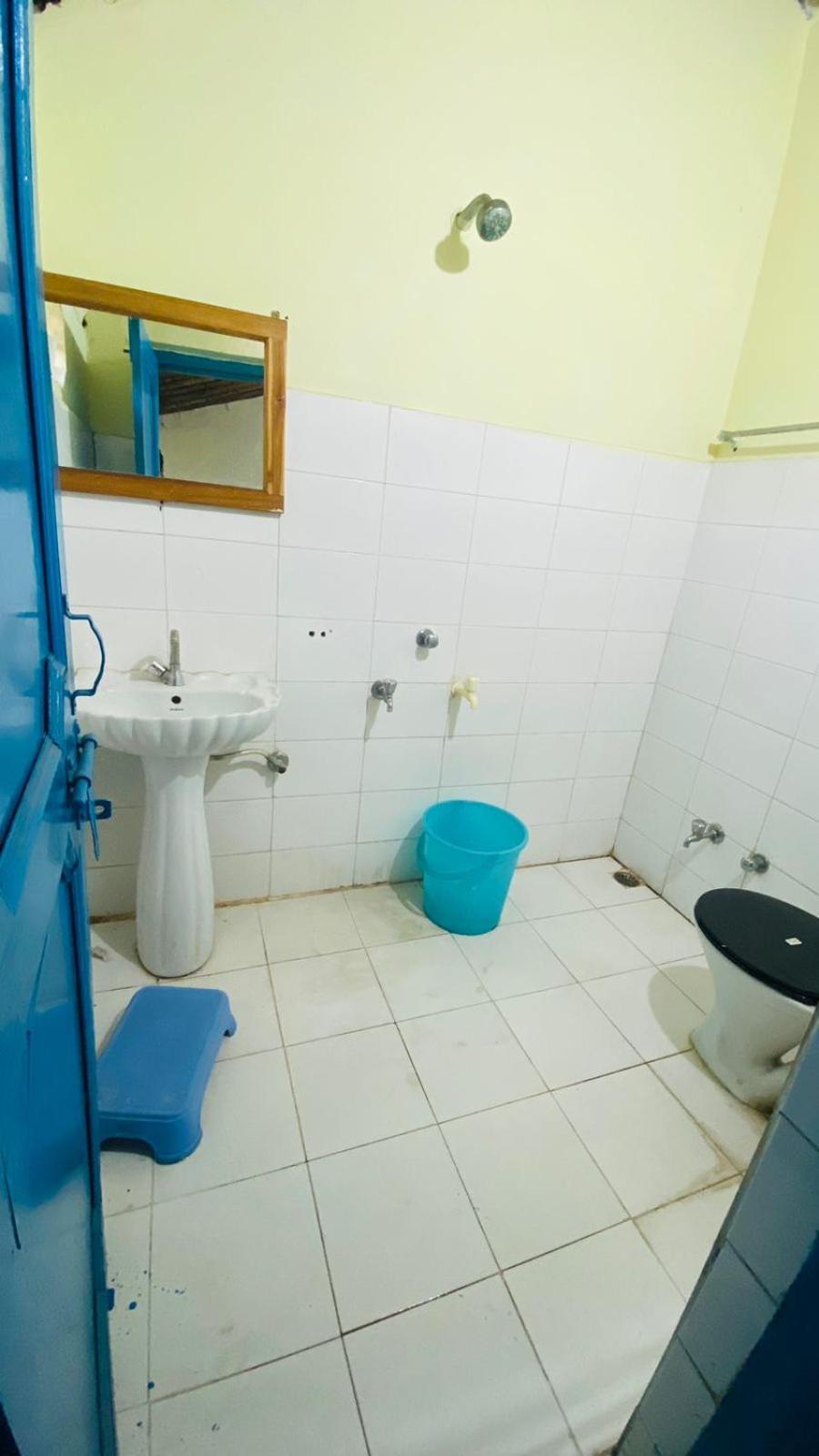Budget Double Room photo 2