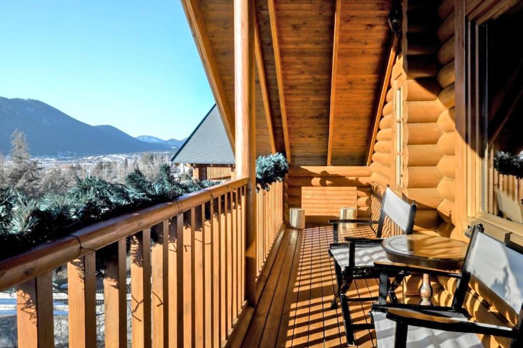 Three-Bedroom Chalet photo 3