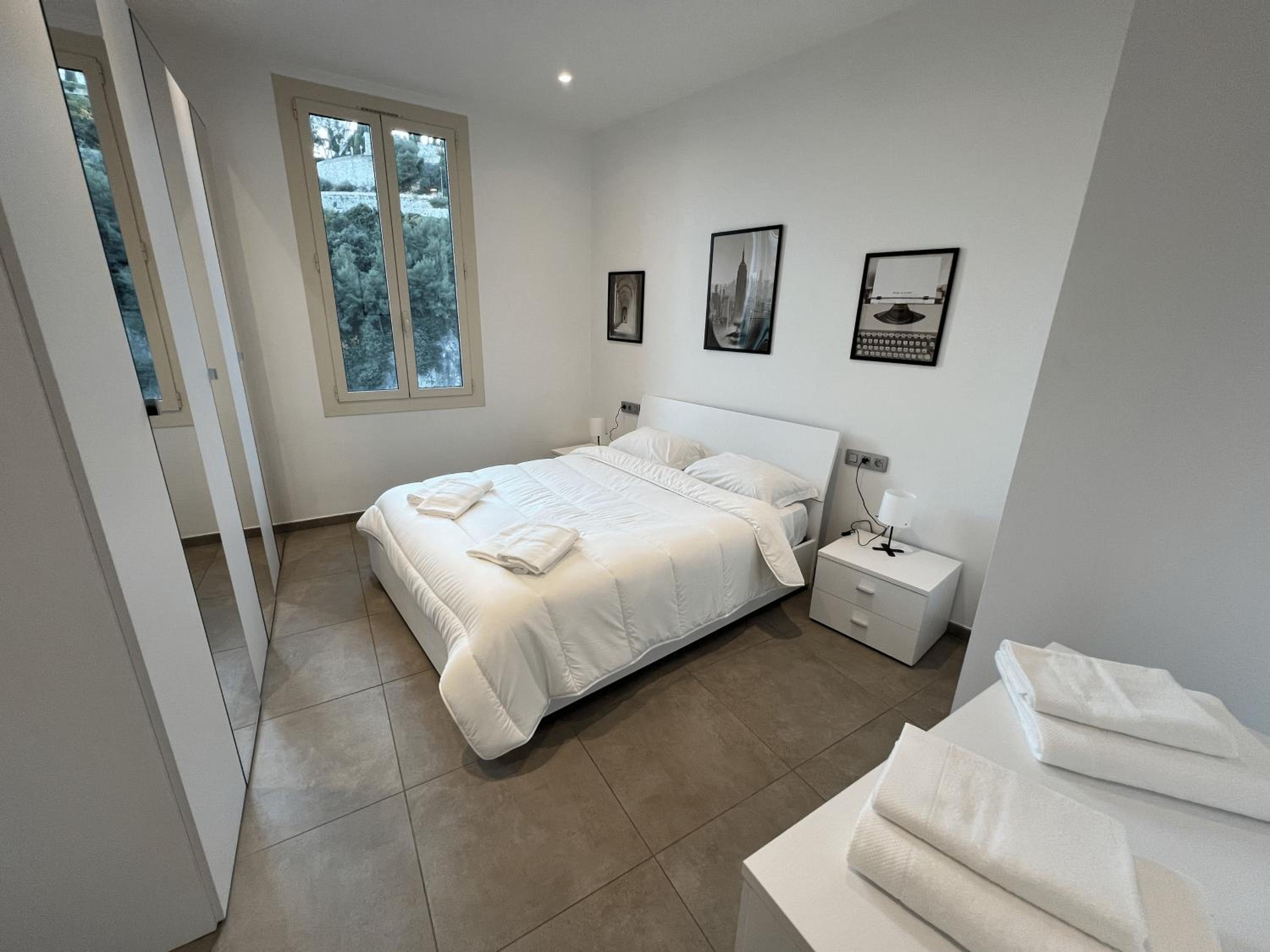One-Bedroom Apartment - Photo 9